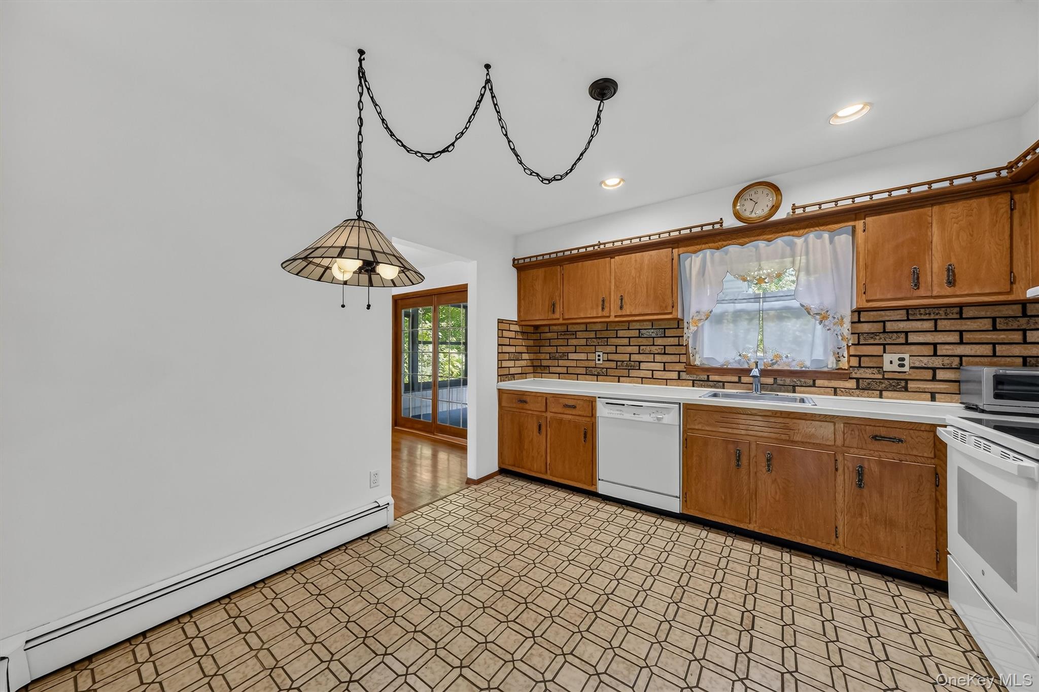 37 Julie Drive – For Sale photo 15