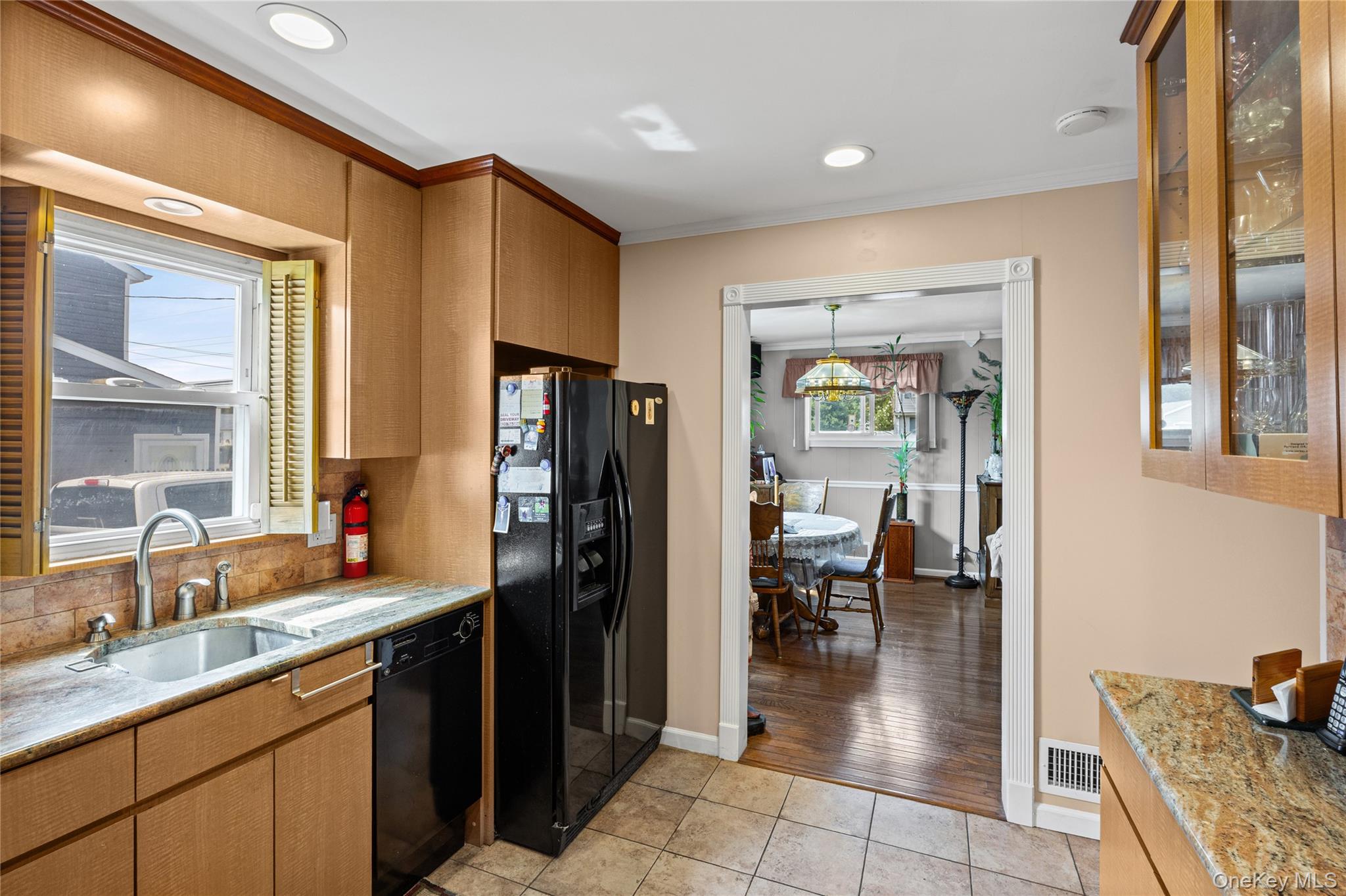 212 15th Street – For Sale photo 8