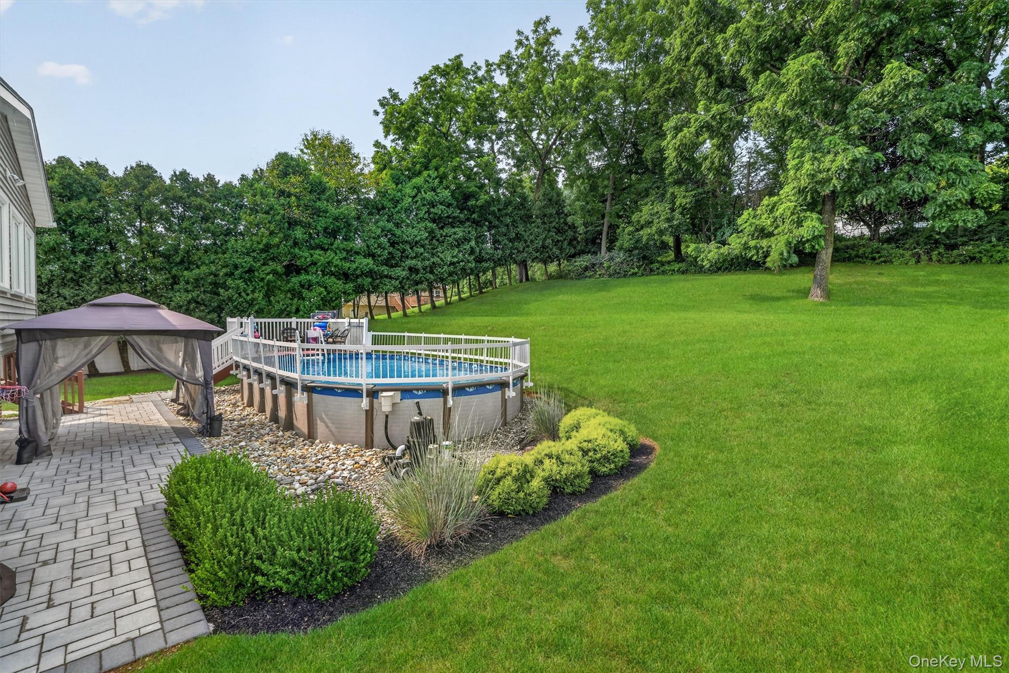 10 Pine Drive – For Sale photo 41