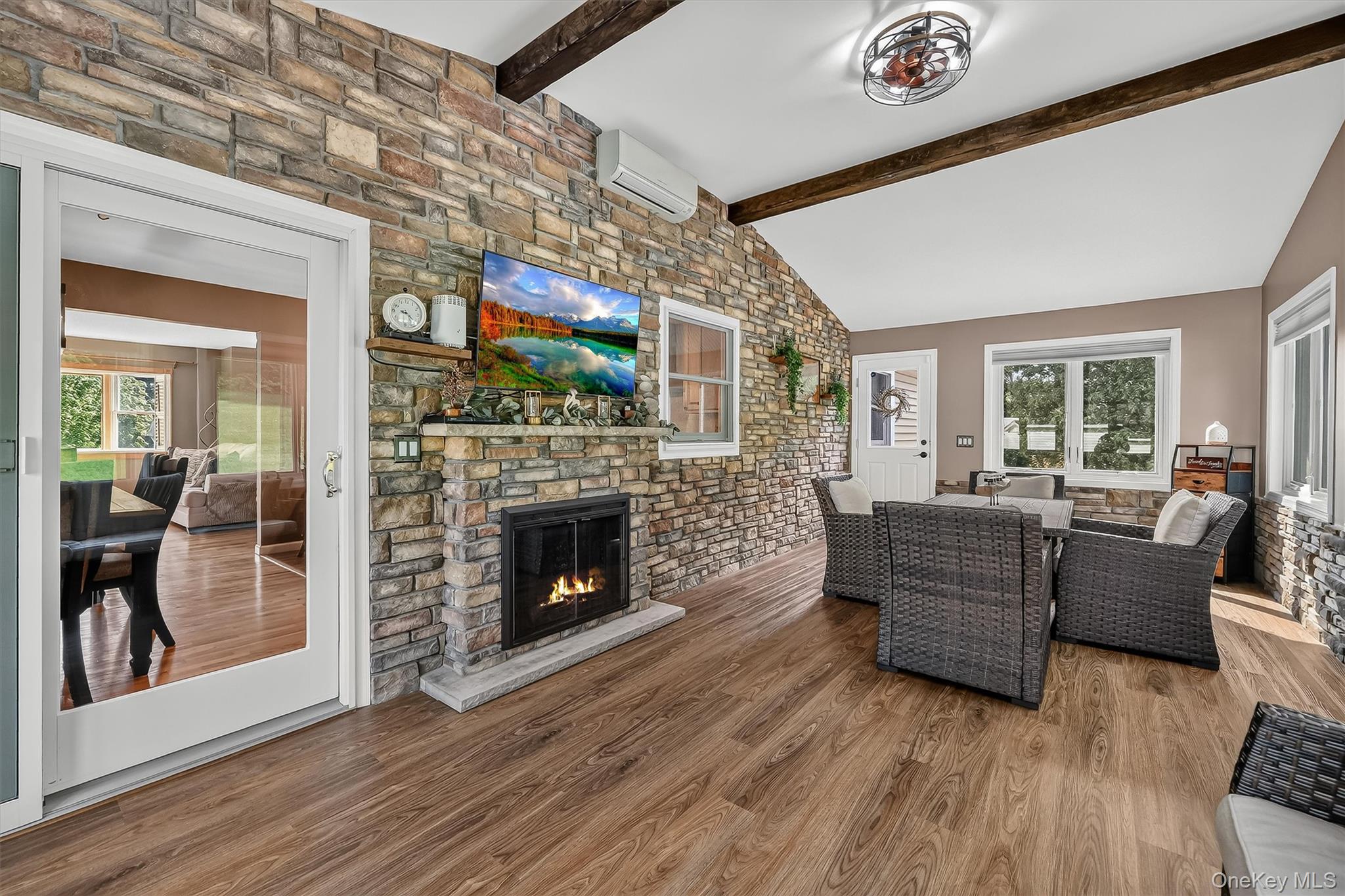 10 Pine Drive – For Sale photo 8