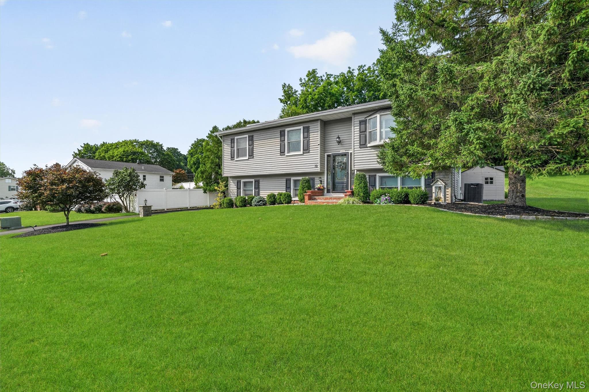 10 Pine Drive – For Sale photo 45