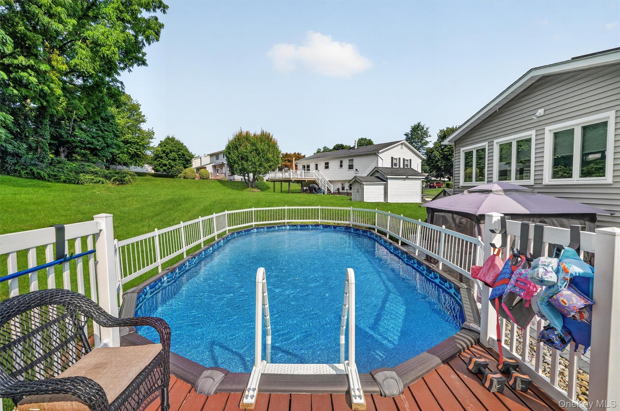 10 Pine Drive – For Sale photo 44