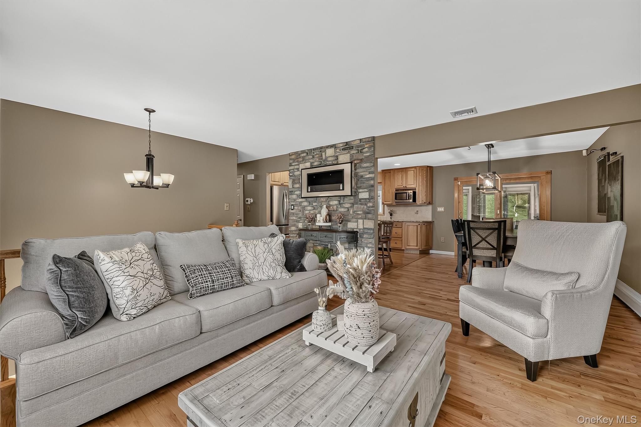 10 Pine Drive – For Sale photo 17