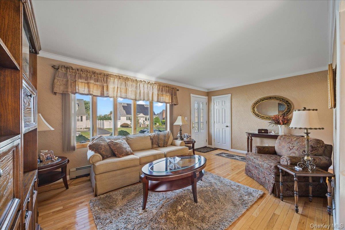 4060 Maywood Drive – For Sale photo 14