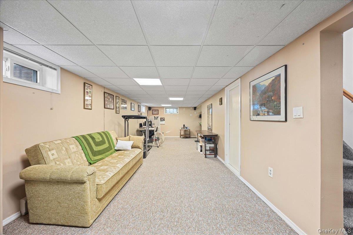 4060 Maywood Drive – For Sale photo 32