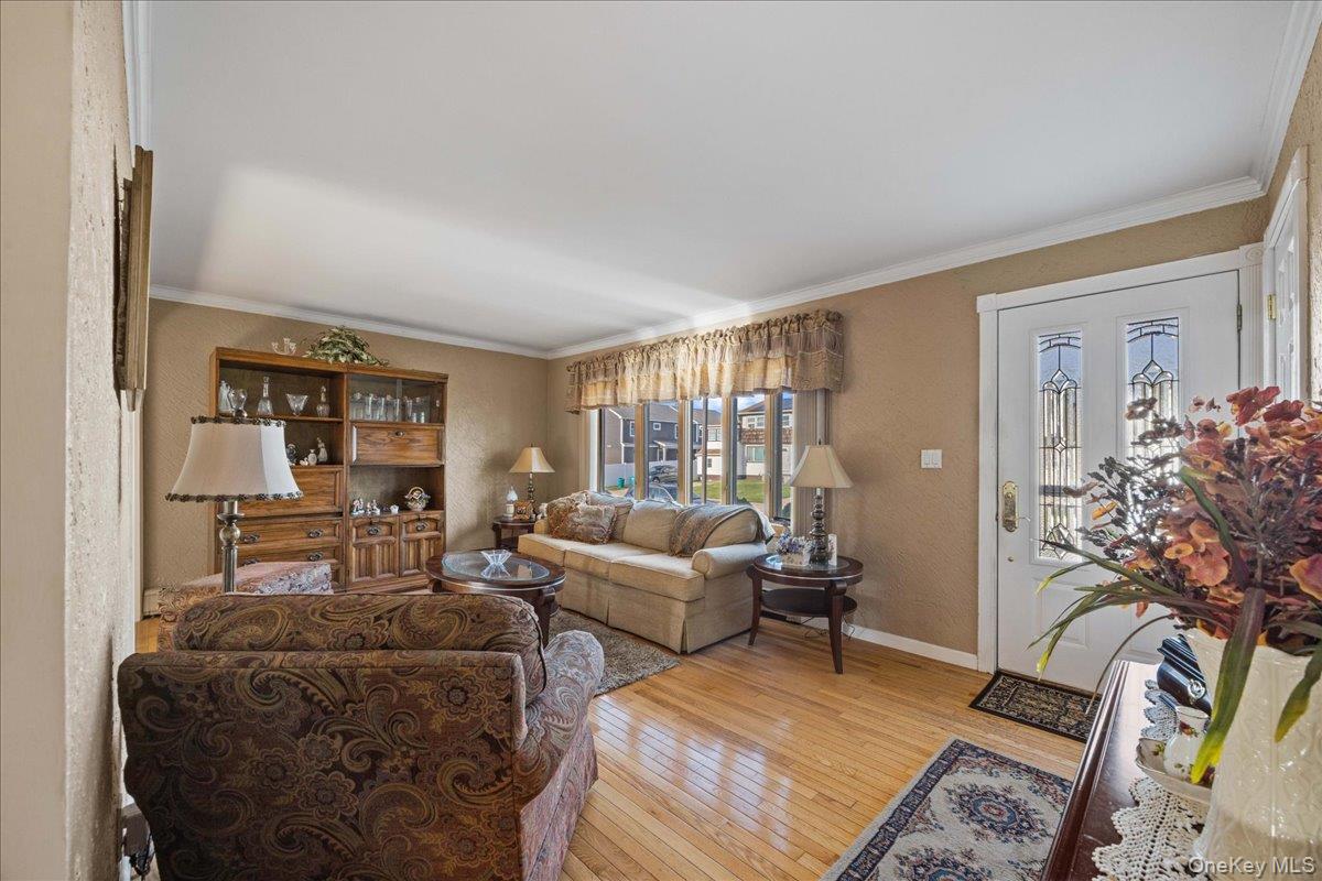 4060 Maywood Drive – For Sale photo 13