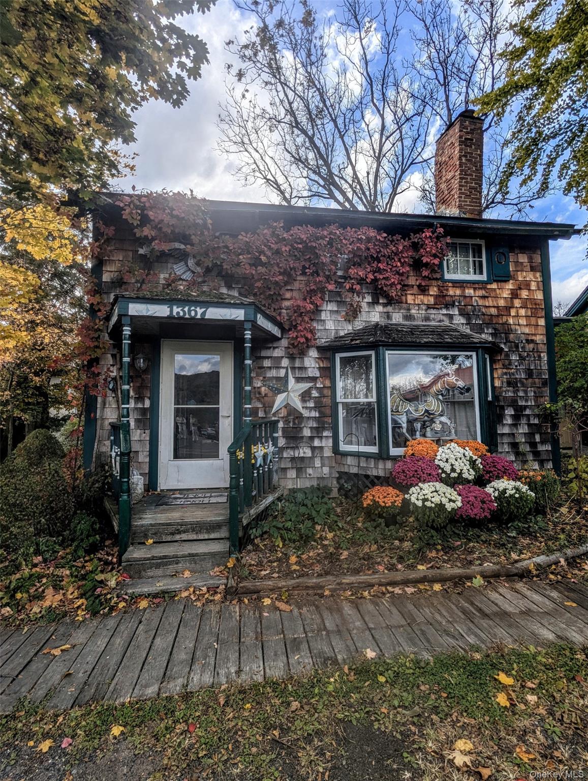 1367 Kings Highway – For Sale