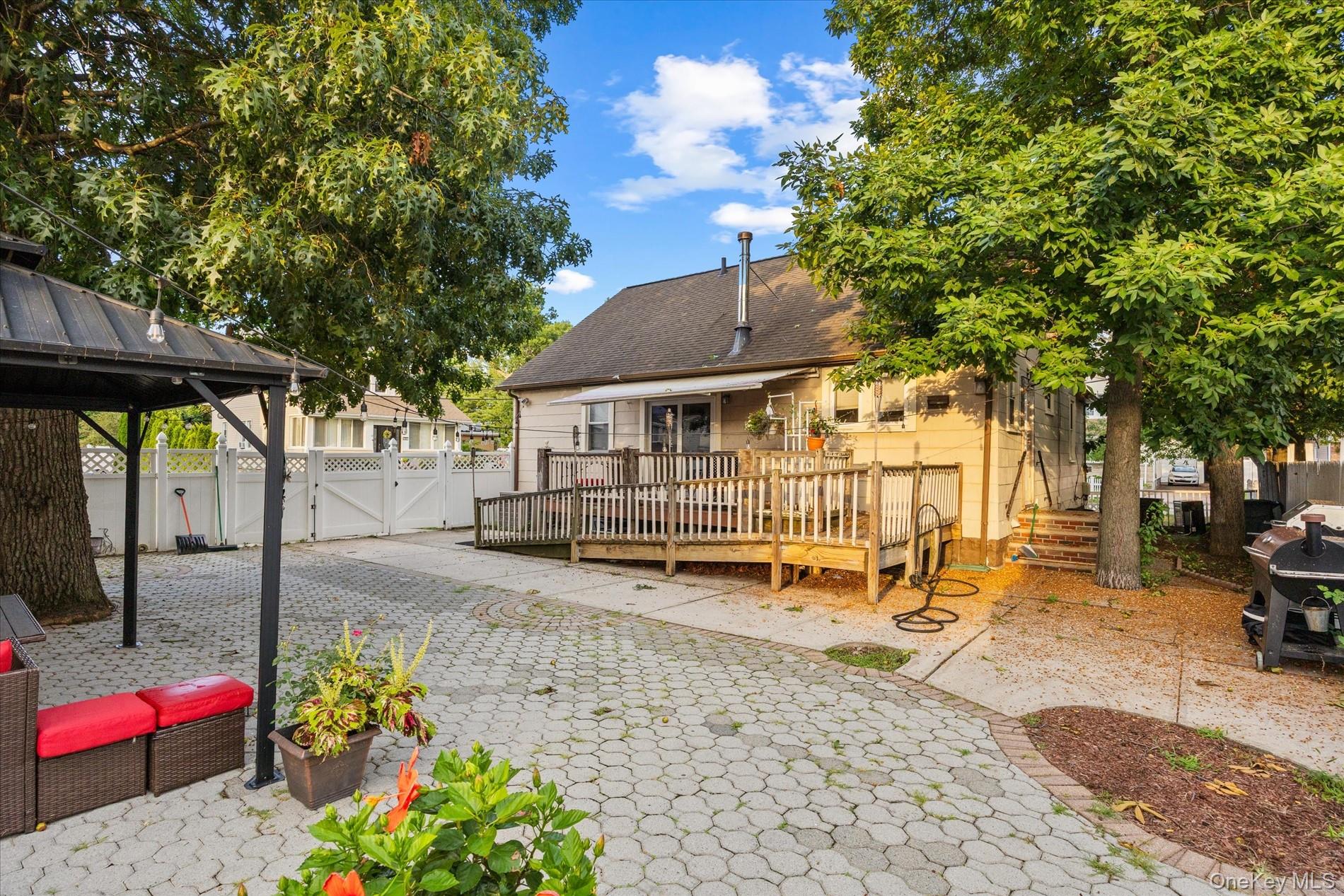 50 Manor Road – For Sale photo 28