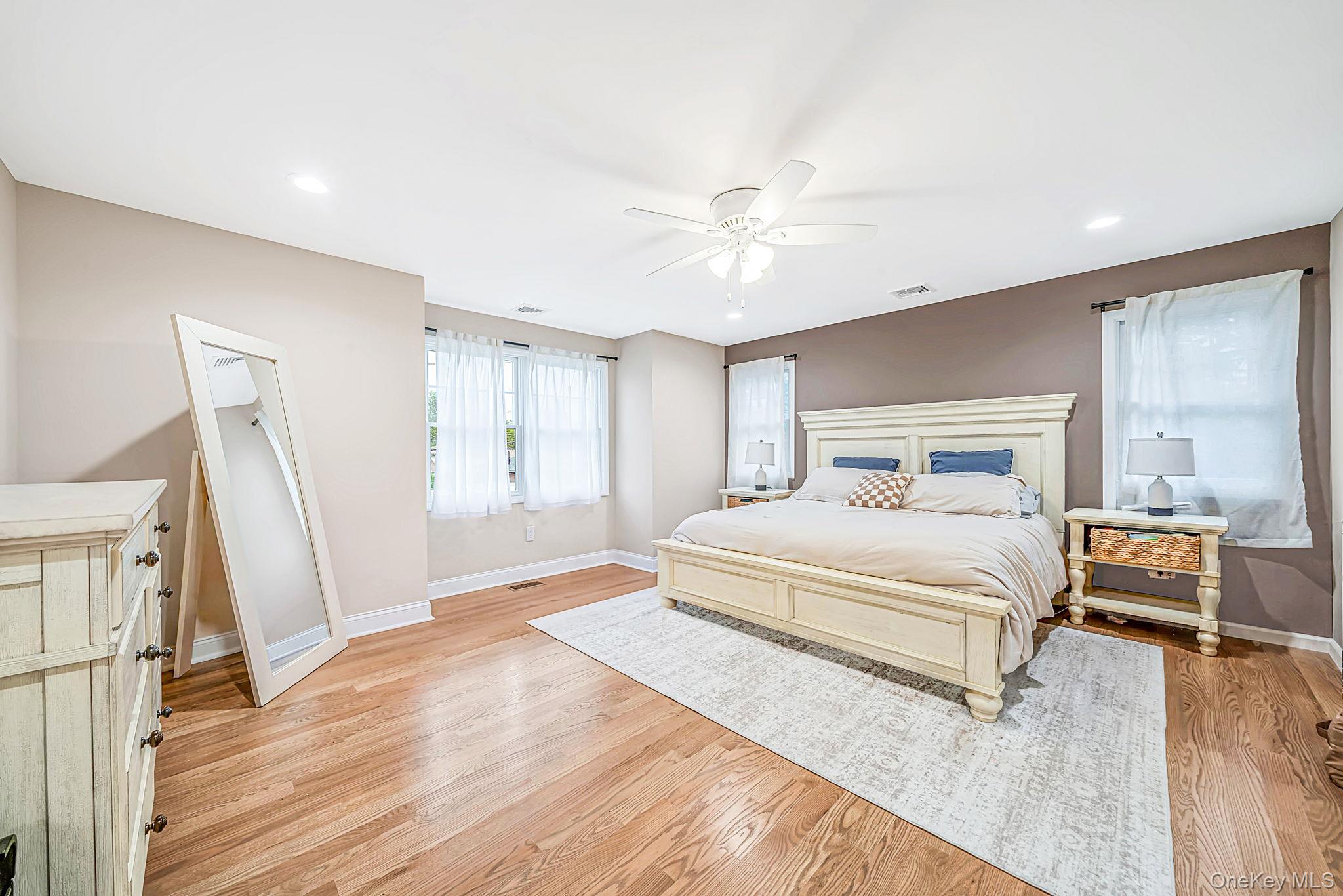 15 Kirby Lane – For Sale photo 24