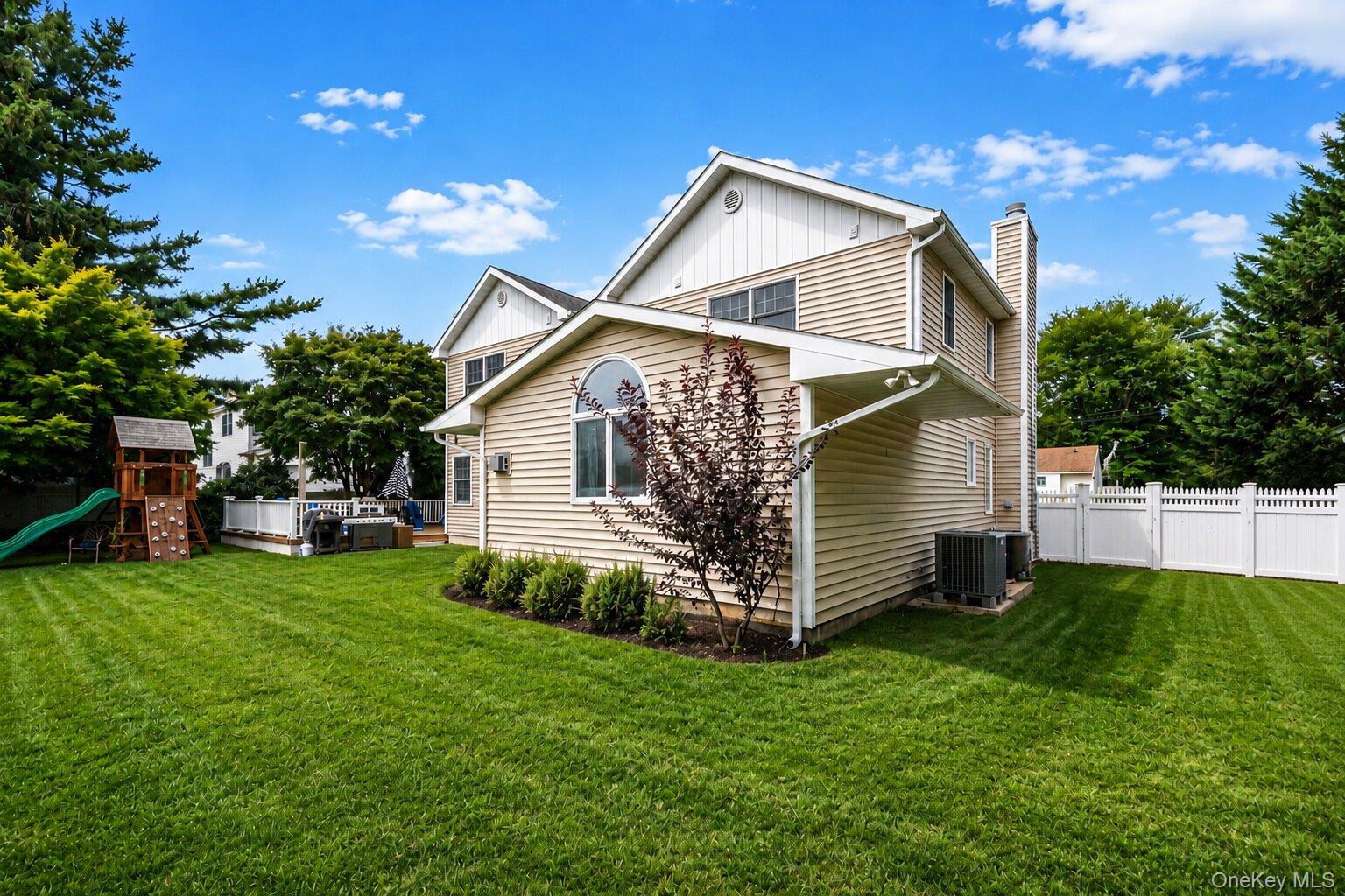 15 Kirby Lane – For Sale photo 36