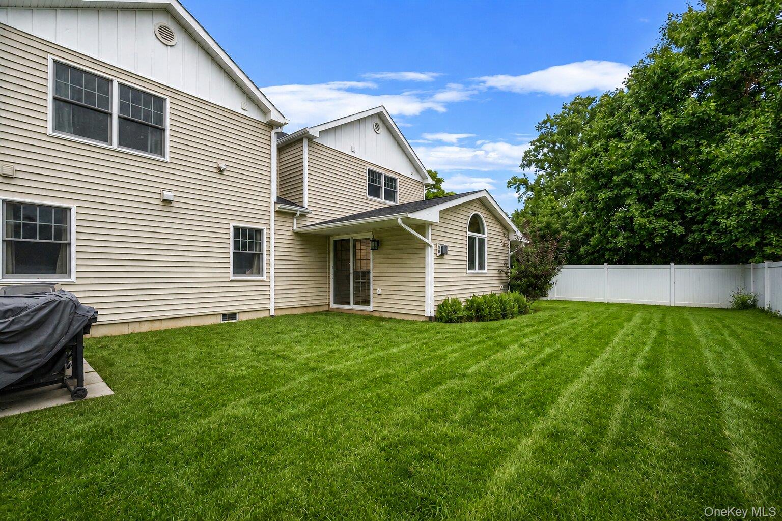 15 Kirby Lane – For Sale photo 38