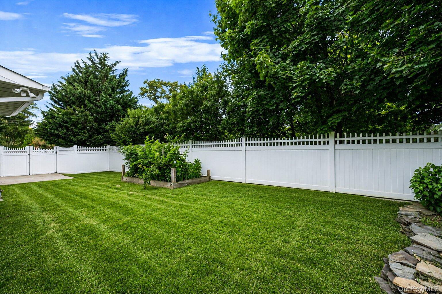 15 Kirby Lane – For Sale photo 35
