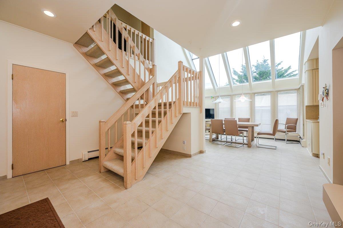 40 Cayuga Avenue – For Rent photo 3