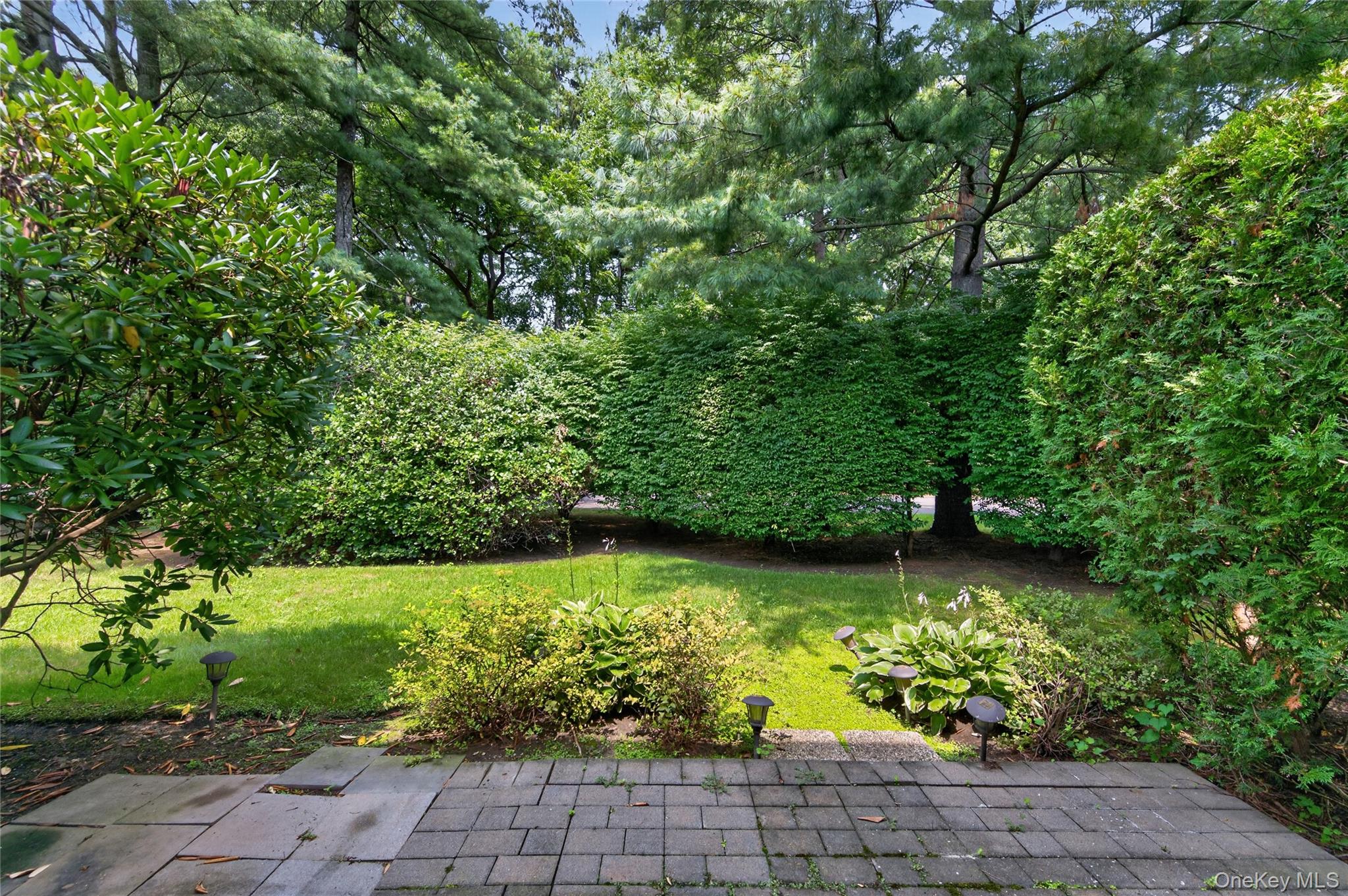62 Wimbledon Drive – For Sale photo 40