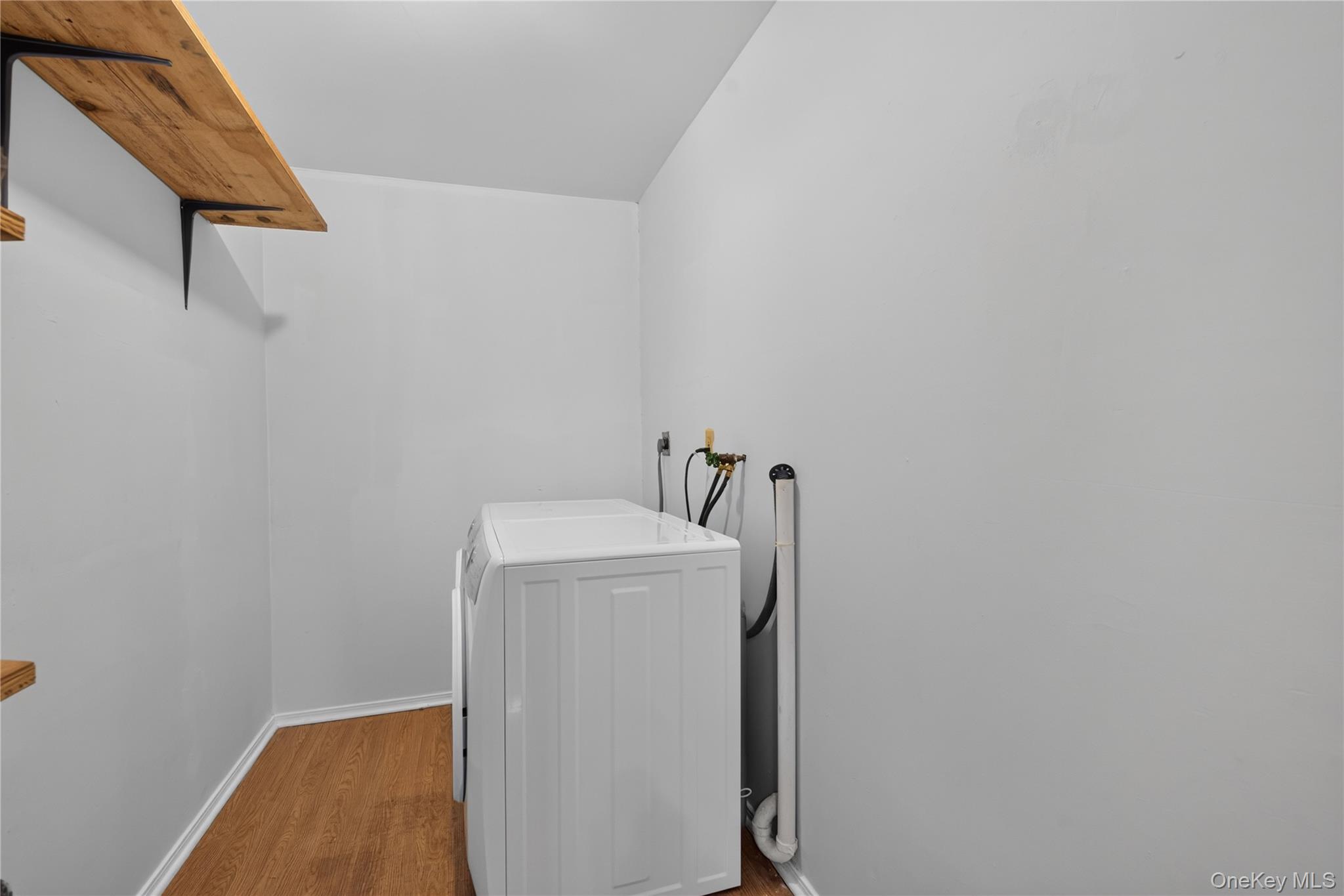 19 Railroad Avenue – For Sale photo 9