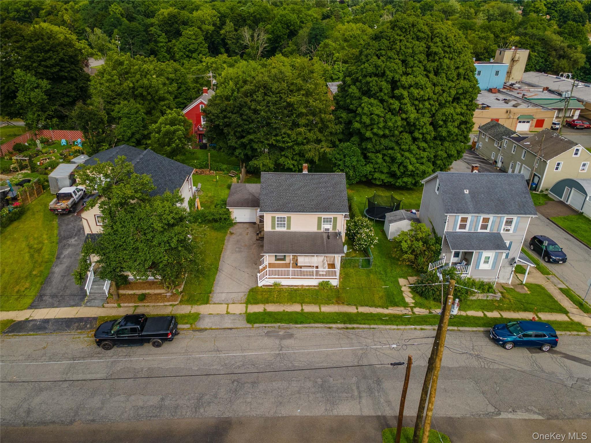 19 Railroad Avenue – For Sale photo 2