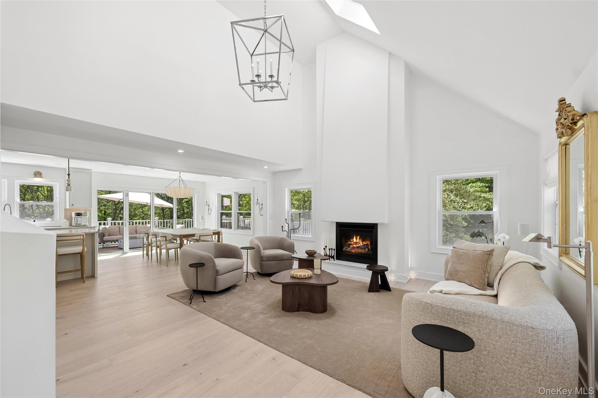 4 Trail Court – For Sale photo 2