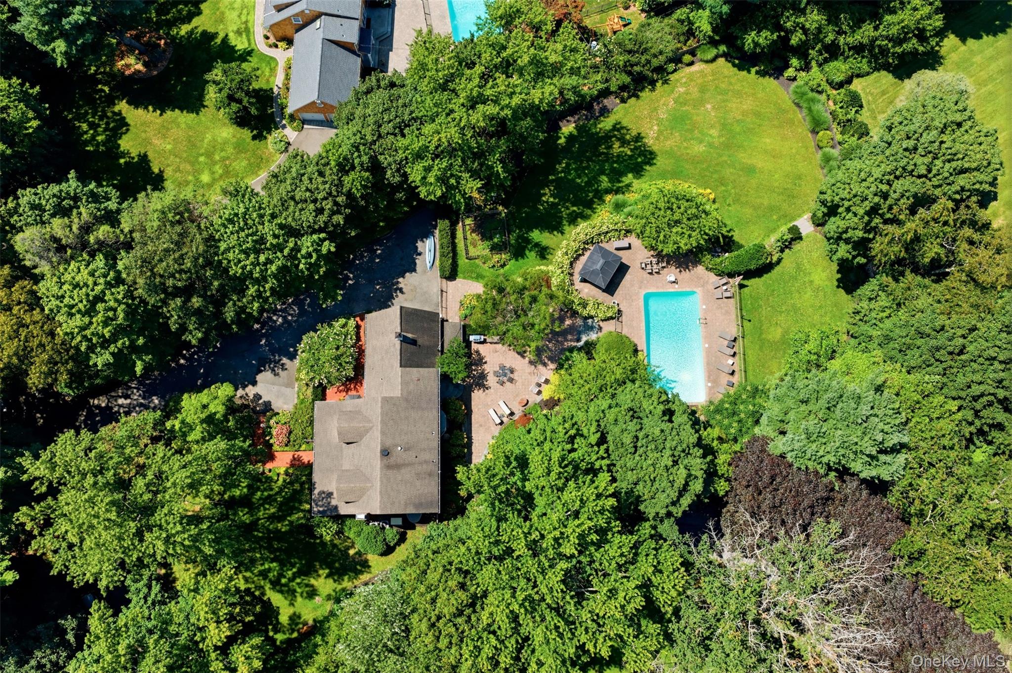 7 Private Road – For Sale photo 46