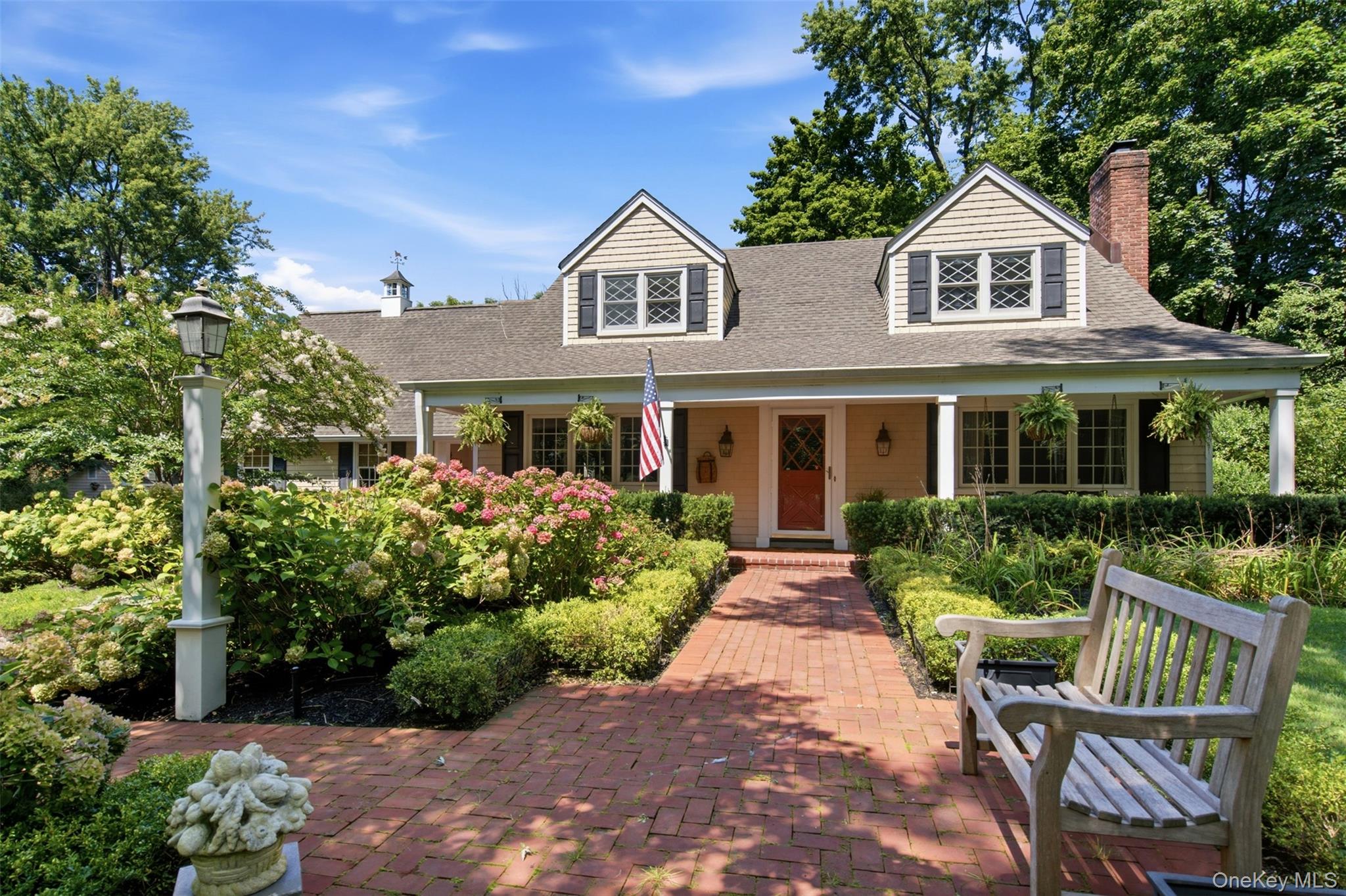 7 Private Road – For Sale