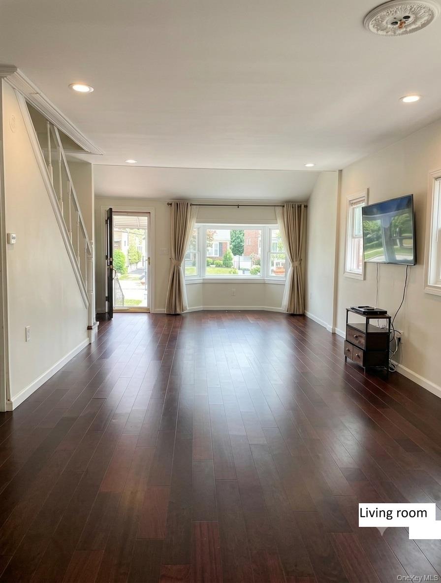 92-10 212th Place – For Sale photo 11