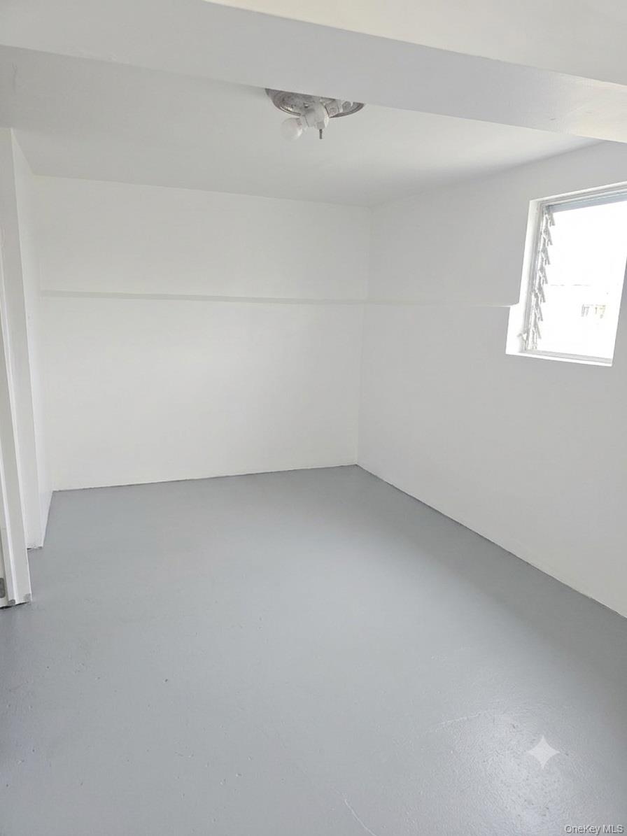 92-10 212th Place – For Sale photo 12