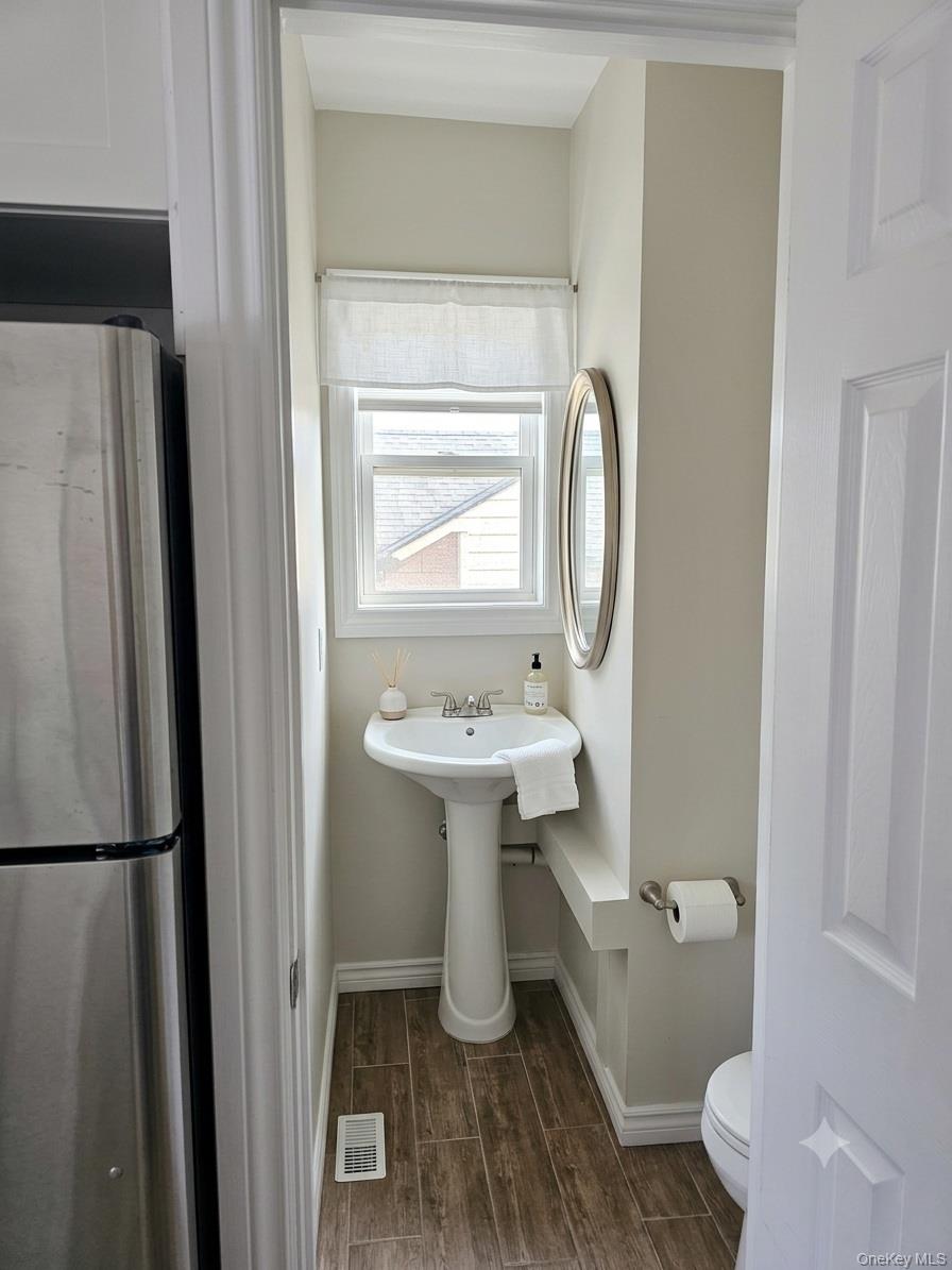 92-10 212th Place – For Sale photo 7