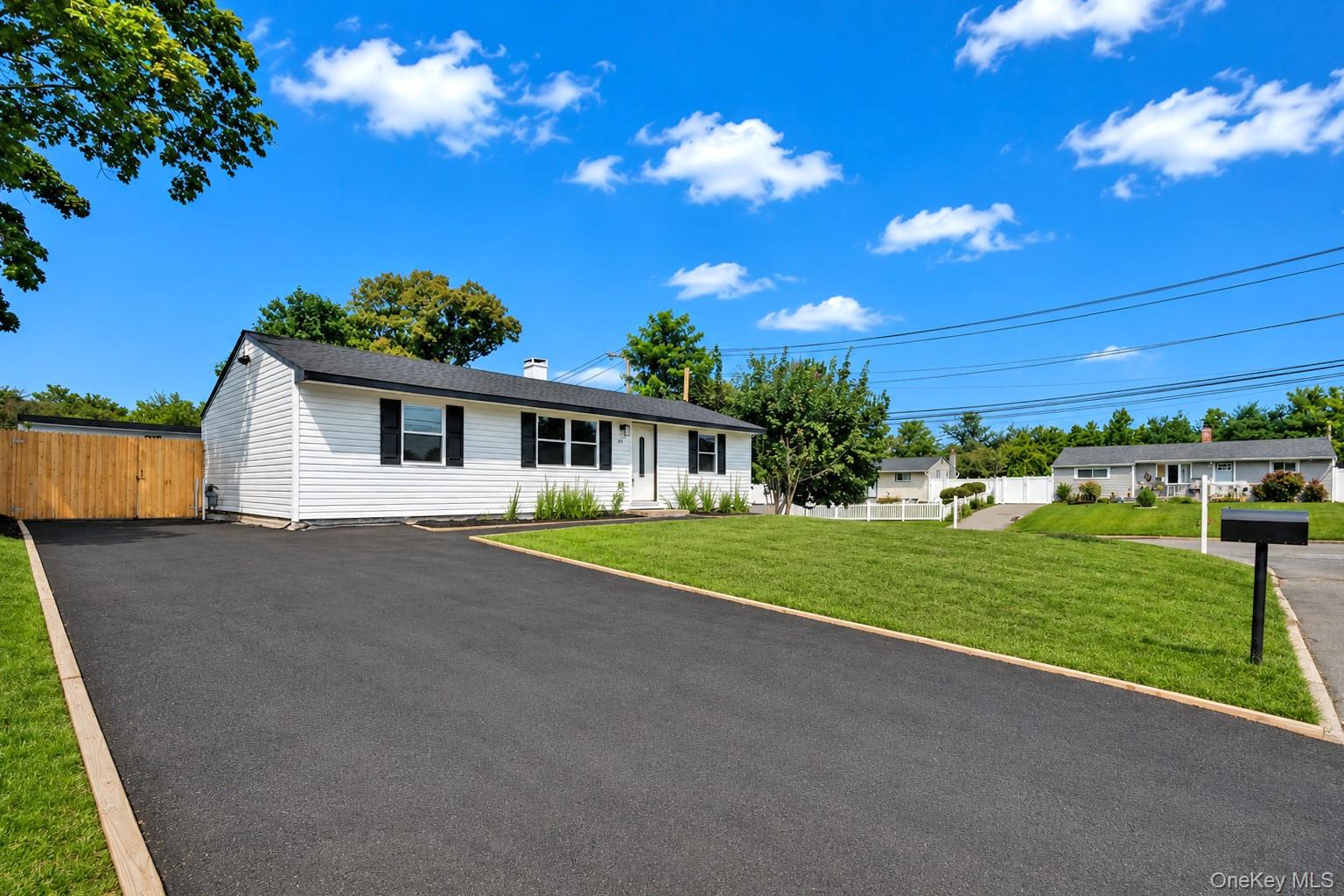 14 Marie Lane – For Sale photo 2
