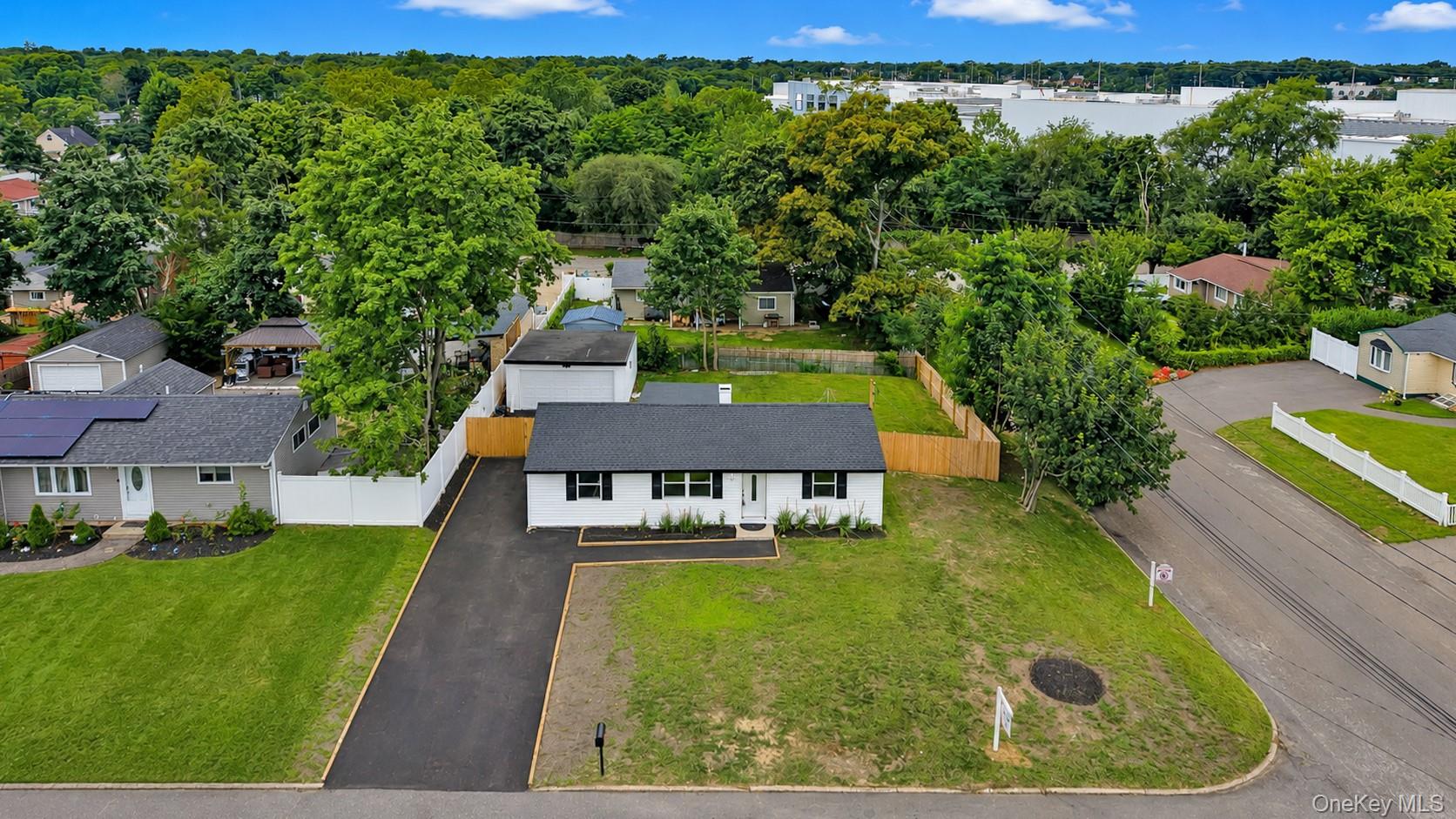 14 Marie Lane – For Sale photo 8