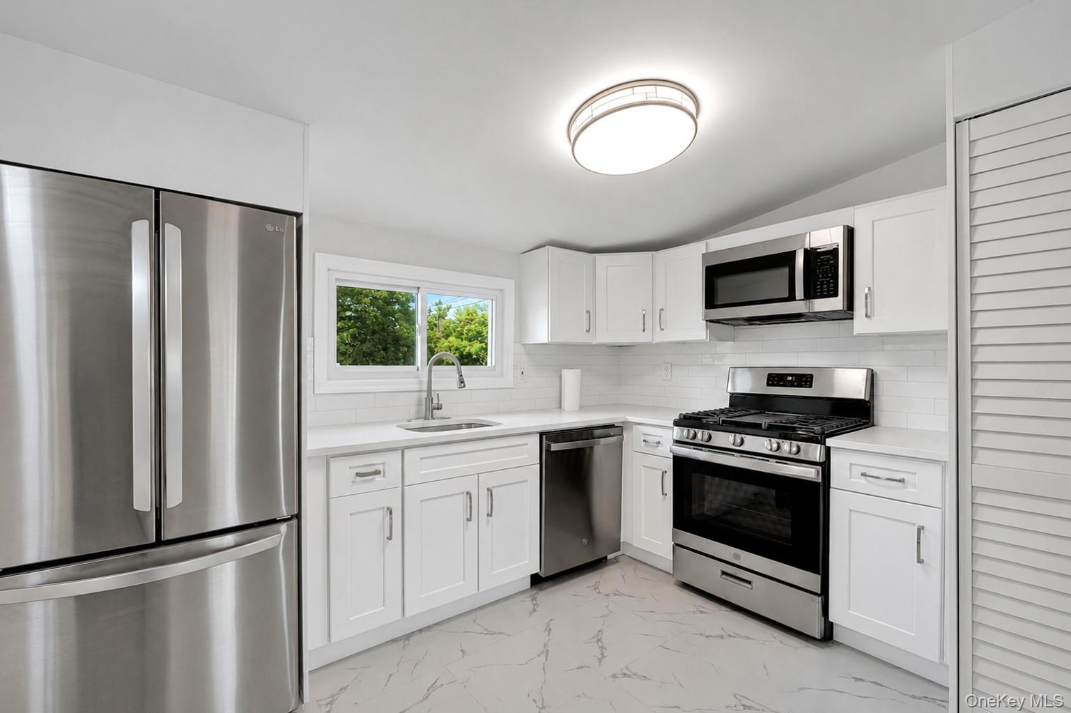 14 Marie Lane – For Sale photo 13