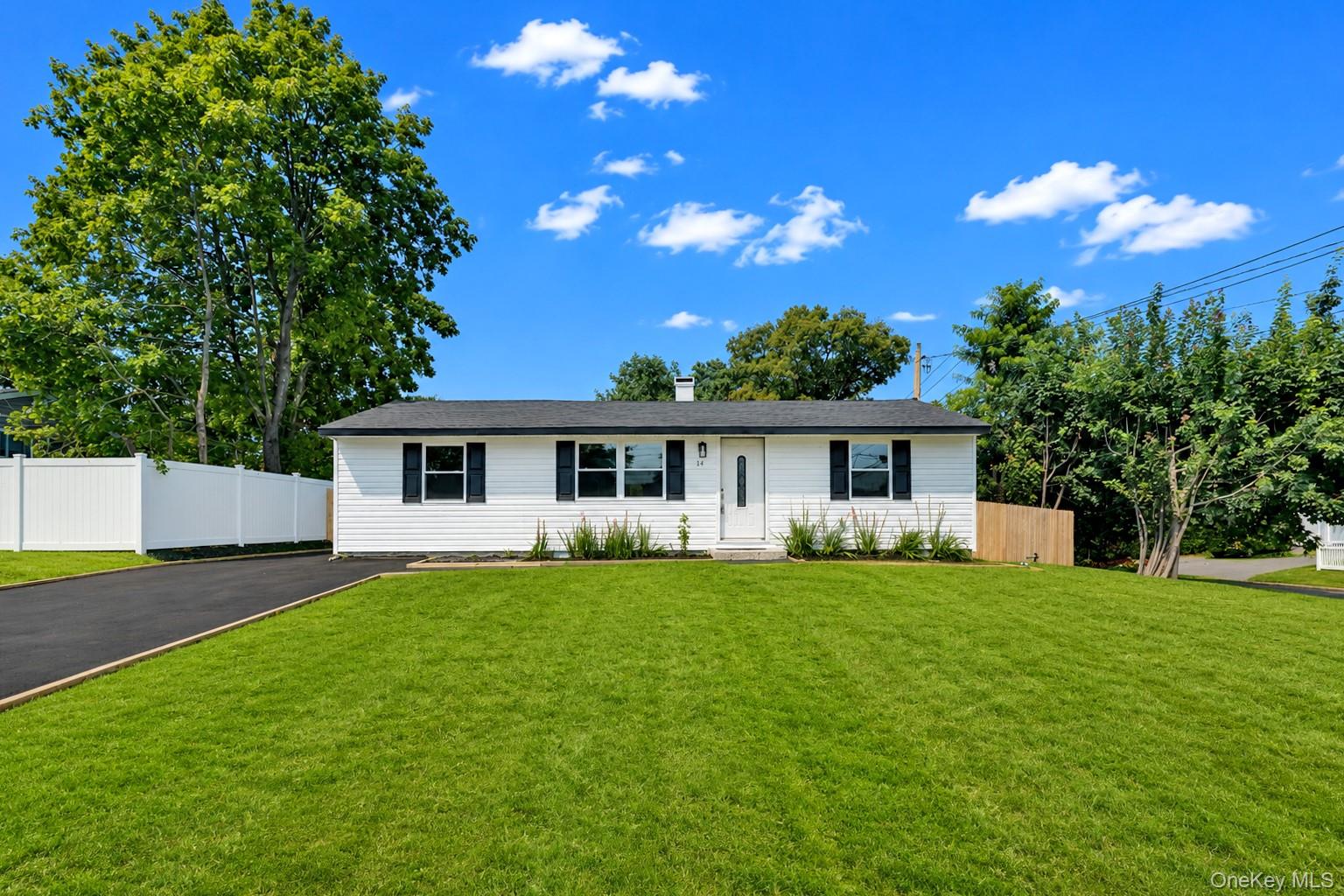 14 Marie Lane – For Sale