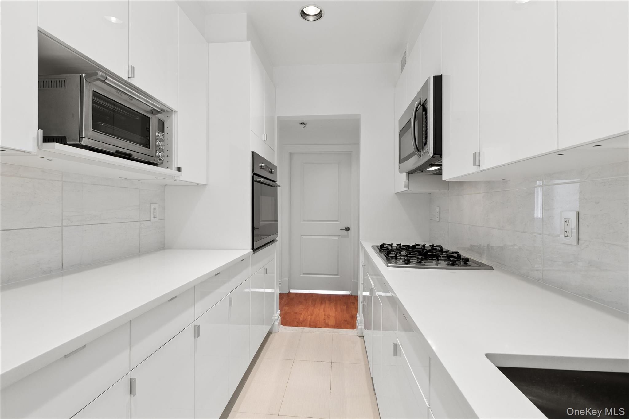 45-02 Ditmars Boulevard, Unit 124 photo 12