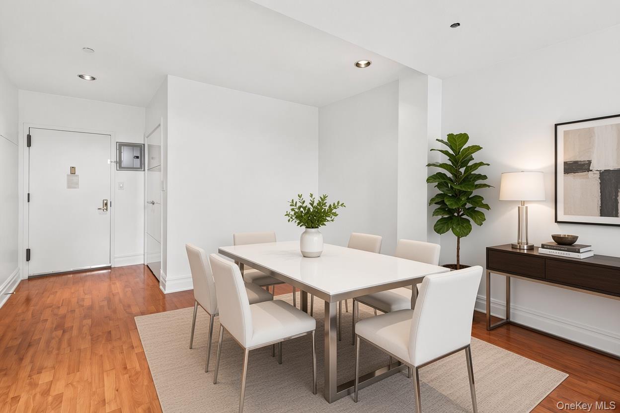 45-02 Ditmars Boulevard, Unit 124 photo 9