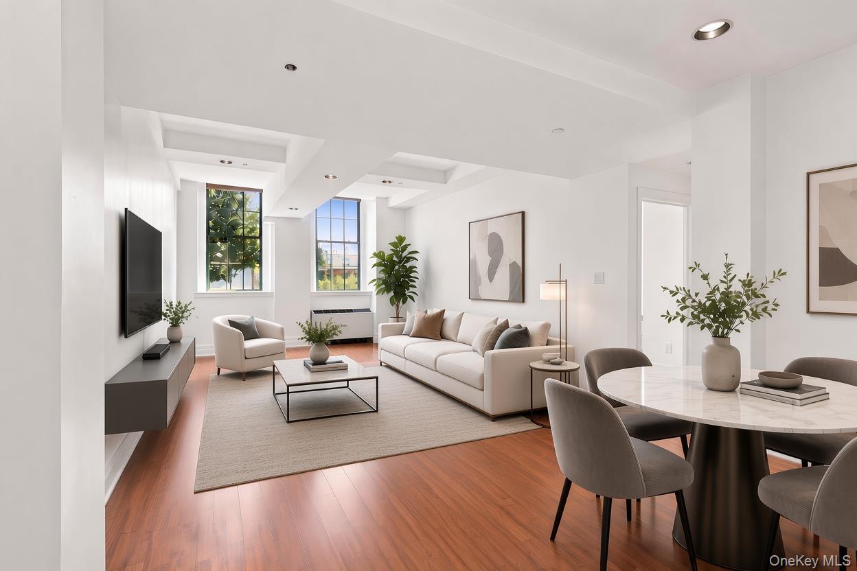 45-02 Ditmars Boulevard, Unit 124