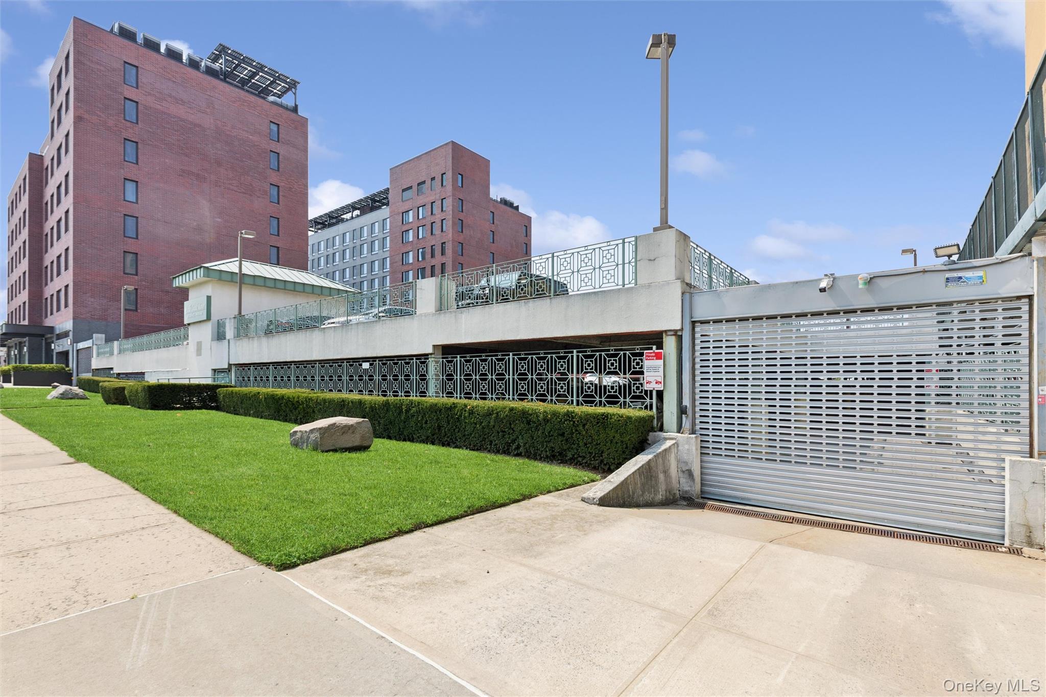 45-02 Ditmars Boulevard, Unit 124 photo 27