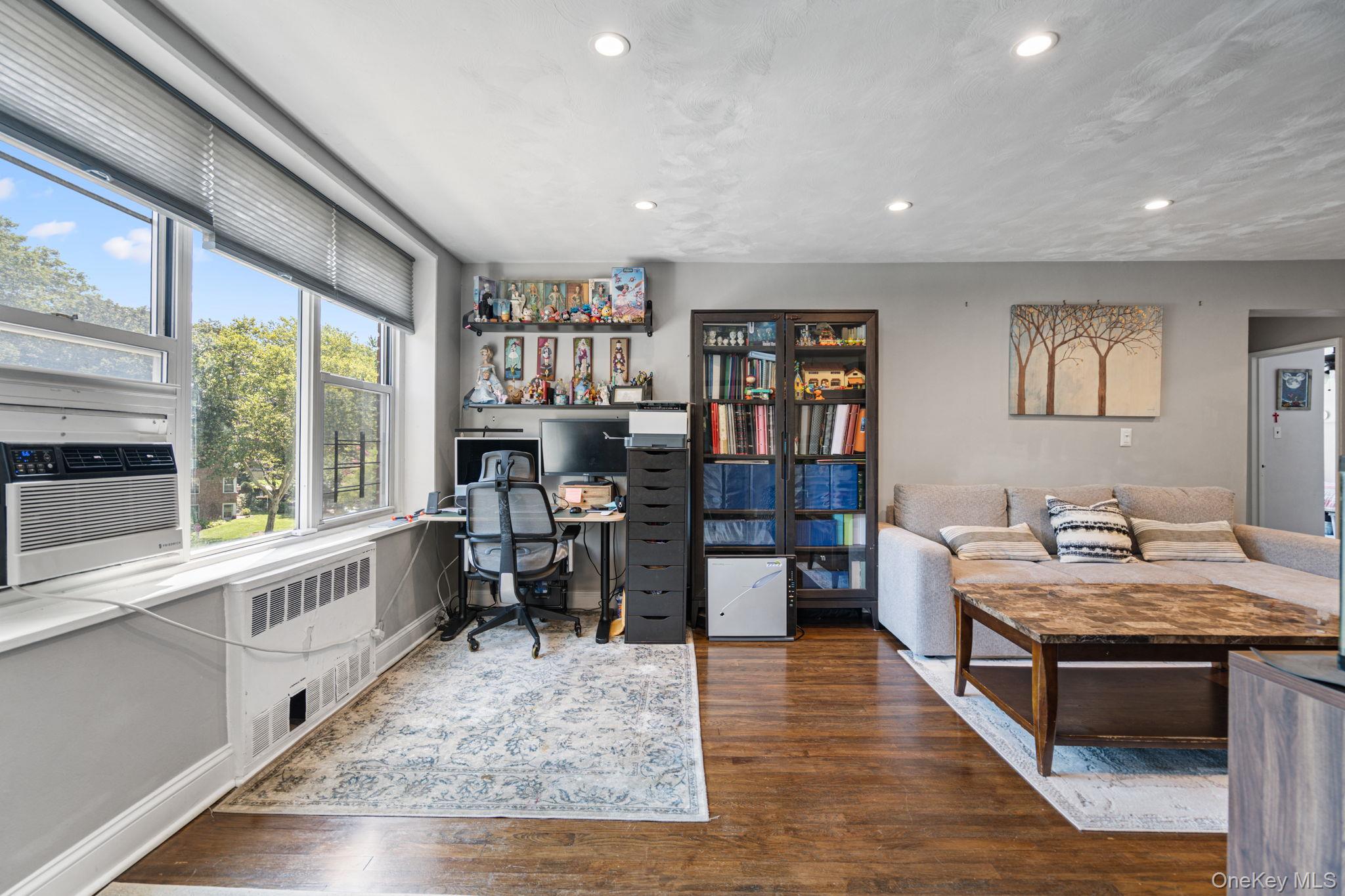 209-15 18th Avenue, Unit 3D photo 13
