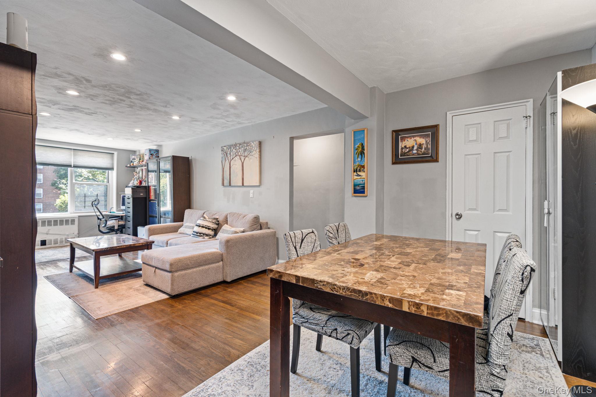 209-15 18th Avenue, Unit 3D photo 9