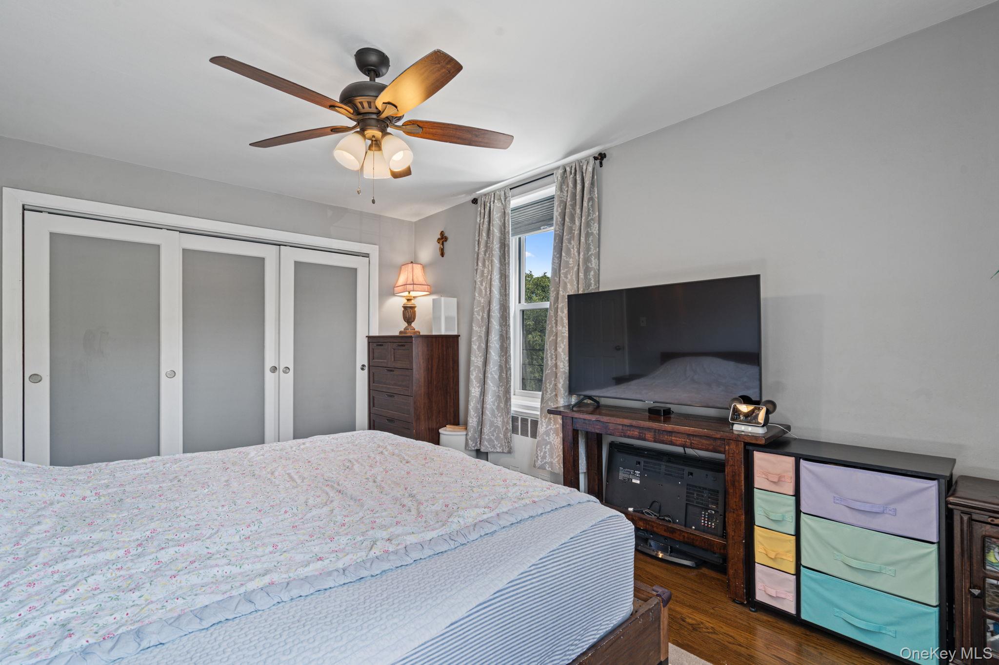 209-15 18th Avenue, Unit 3D photo 23
