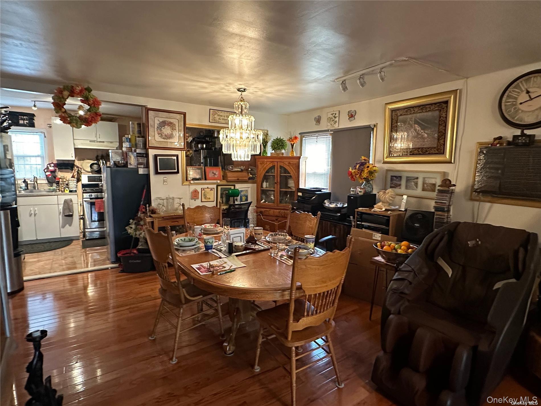 179-21 143 Avenue – For Sale photo 4