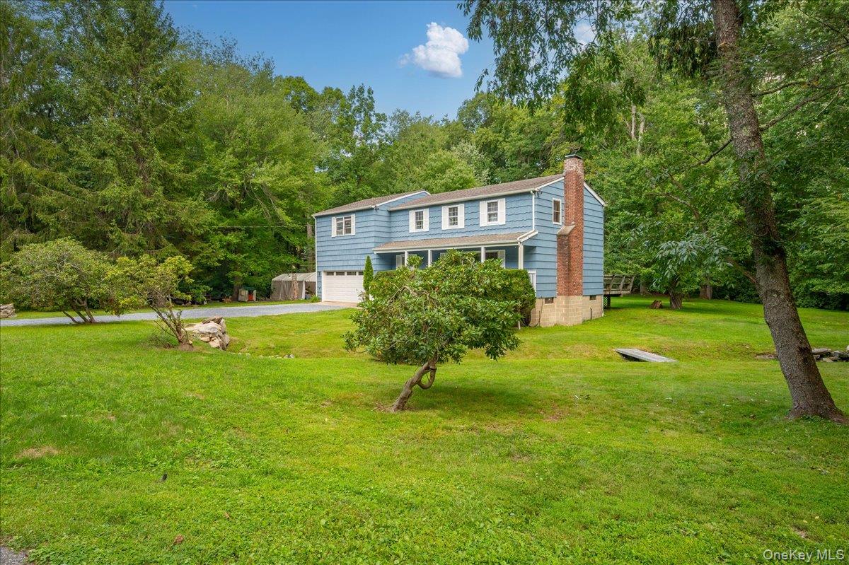 9 Laurel Road – For Sale photo 2