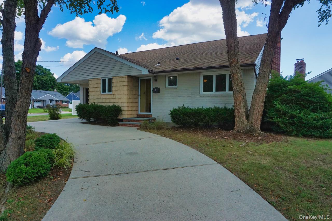 108 Glen Road – For Sale photo 2