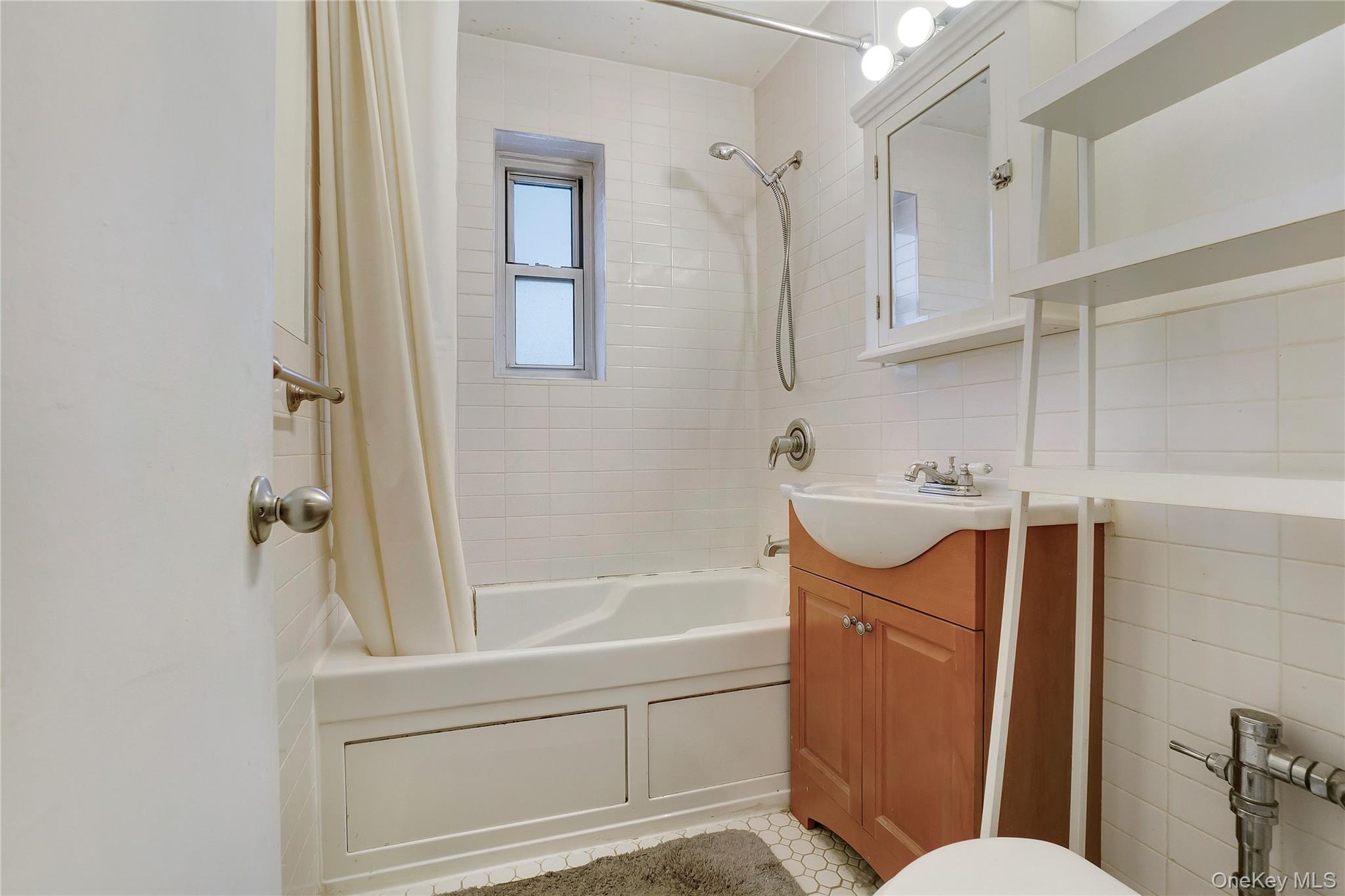 111-09 66th Avenue, Unit 2B photo 5
