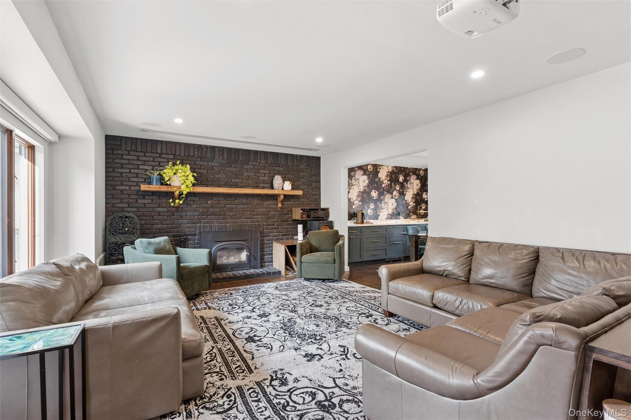 1007 Stafford Road – For Sale photo 7