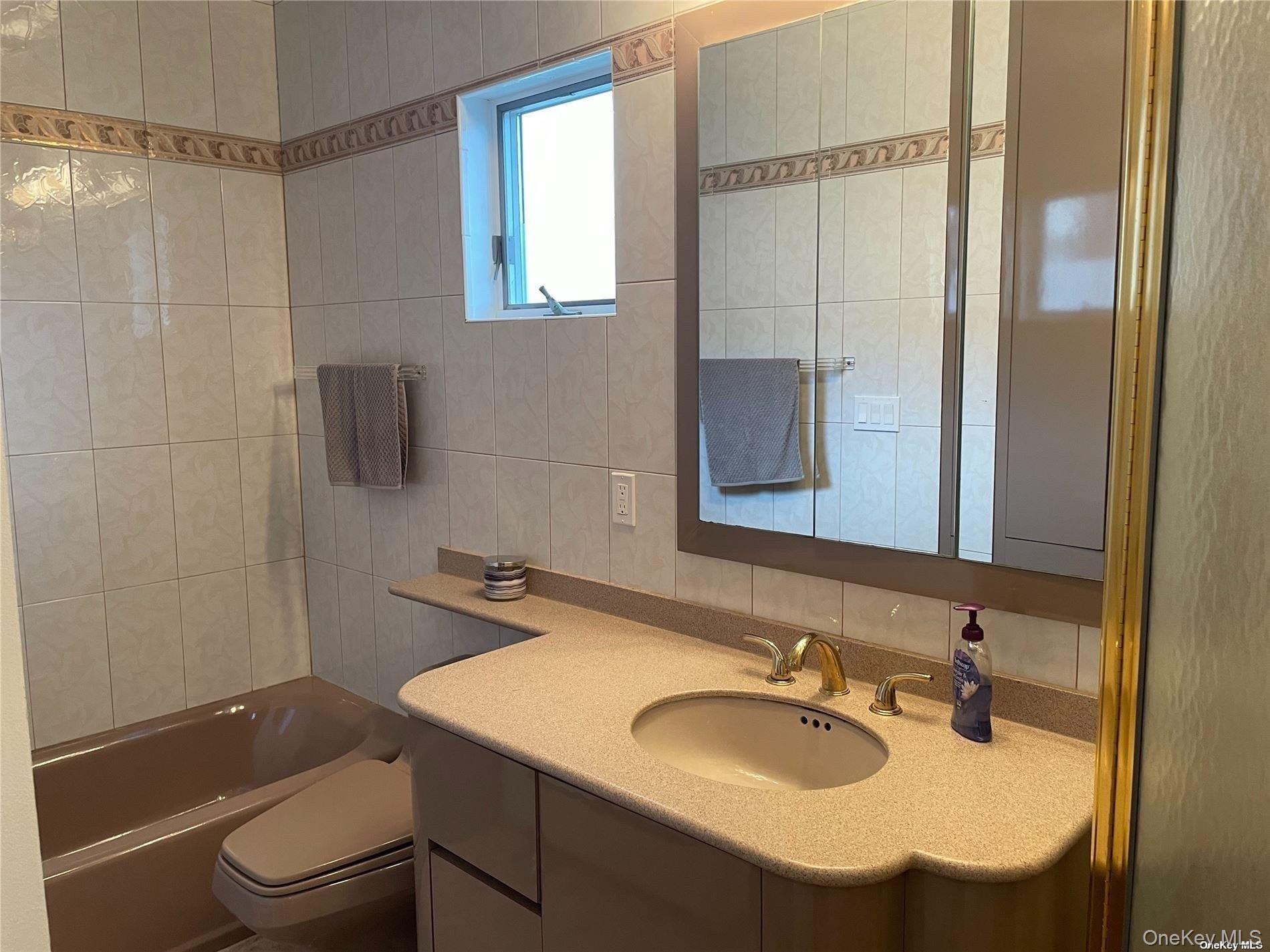 40 Malone Avenue – For Rent photo 11