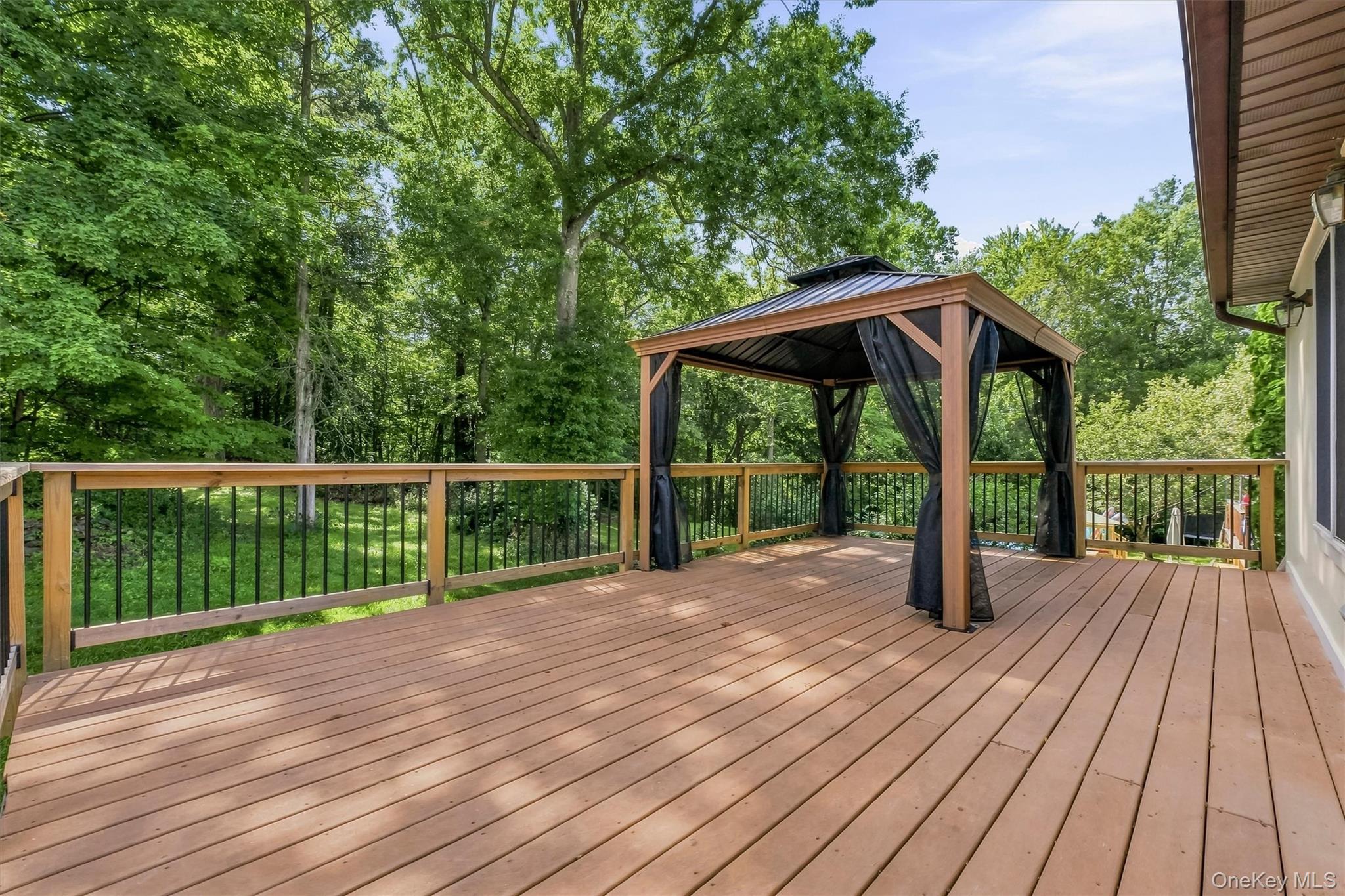 24 Bell Air Lane – For Sale photo 27