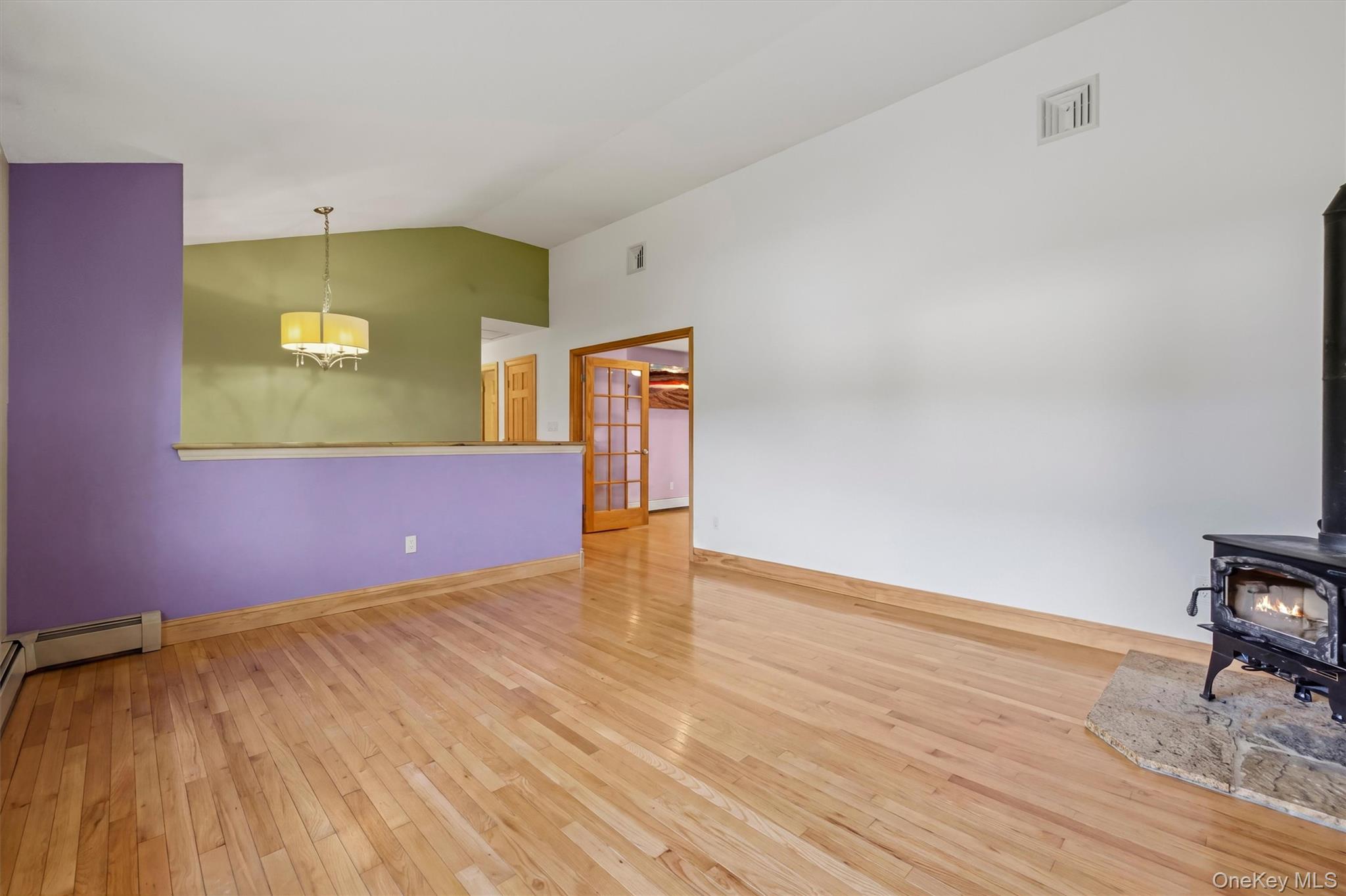 24 Bell Air Lane – For Sale photo 5