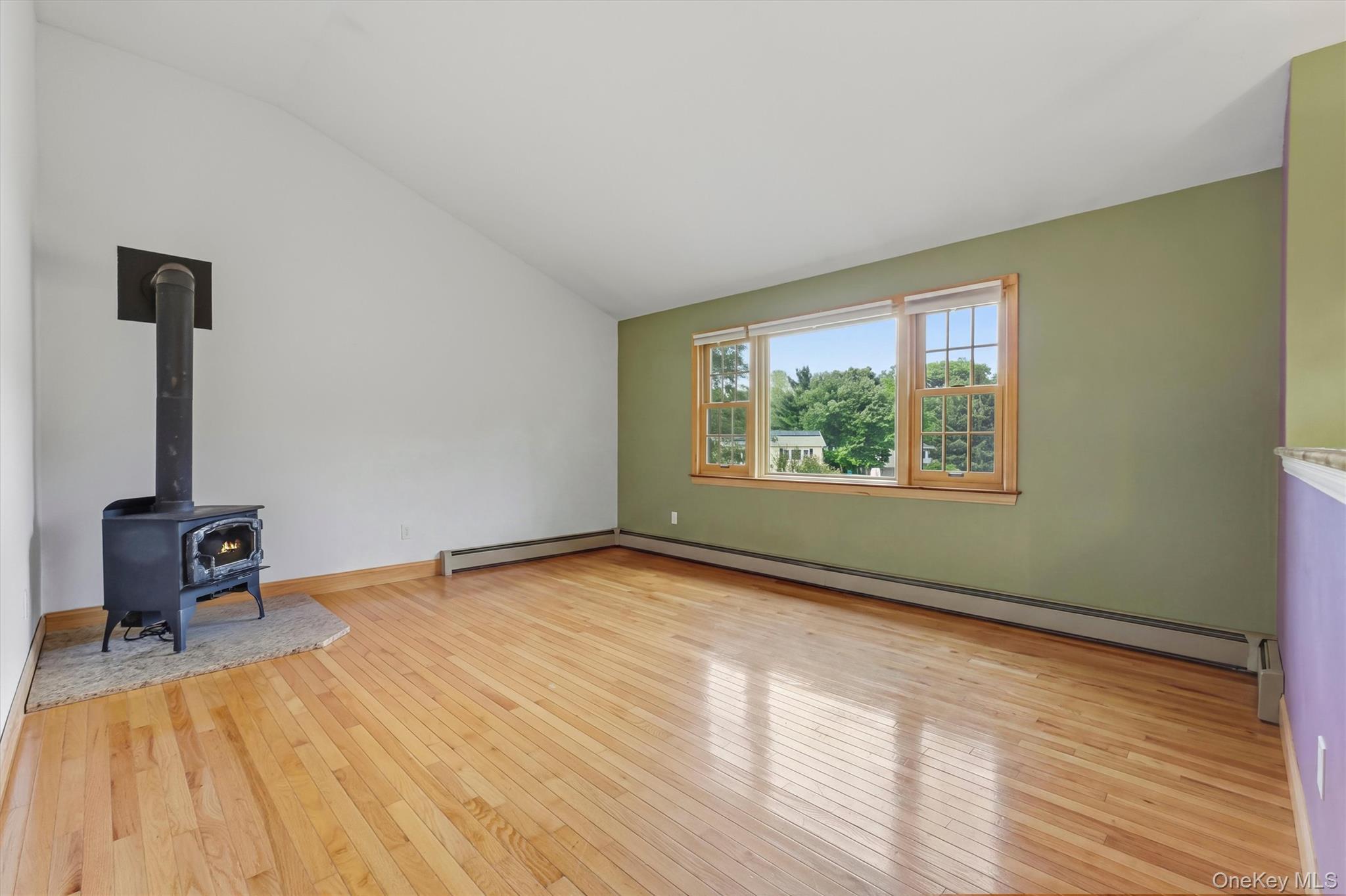24 Bell Air Lane – For Sale photo 4