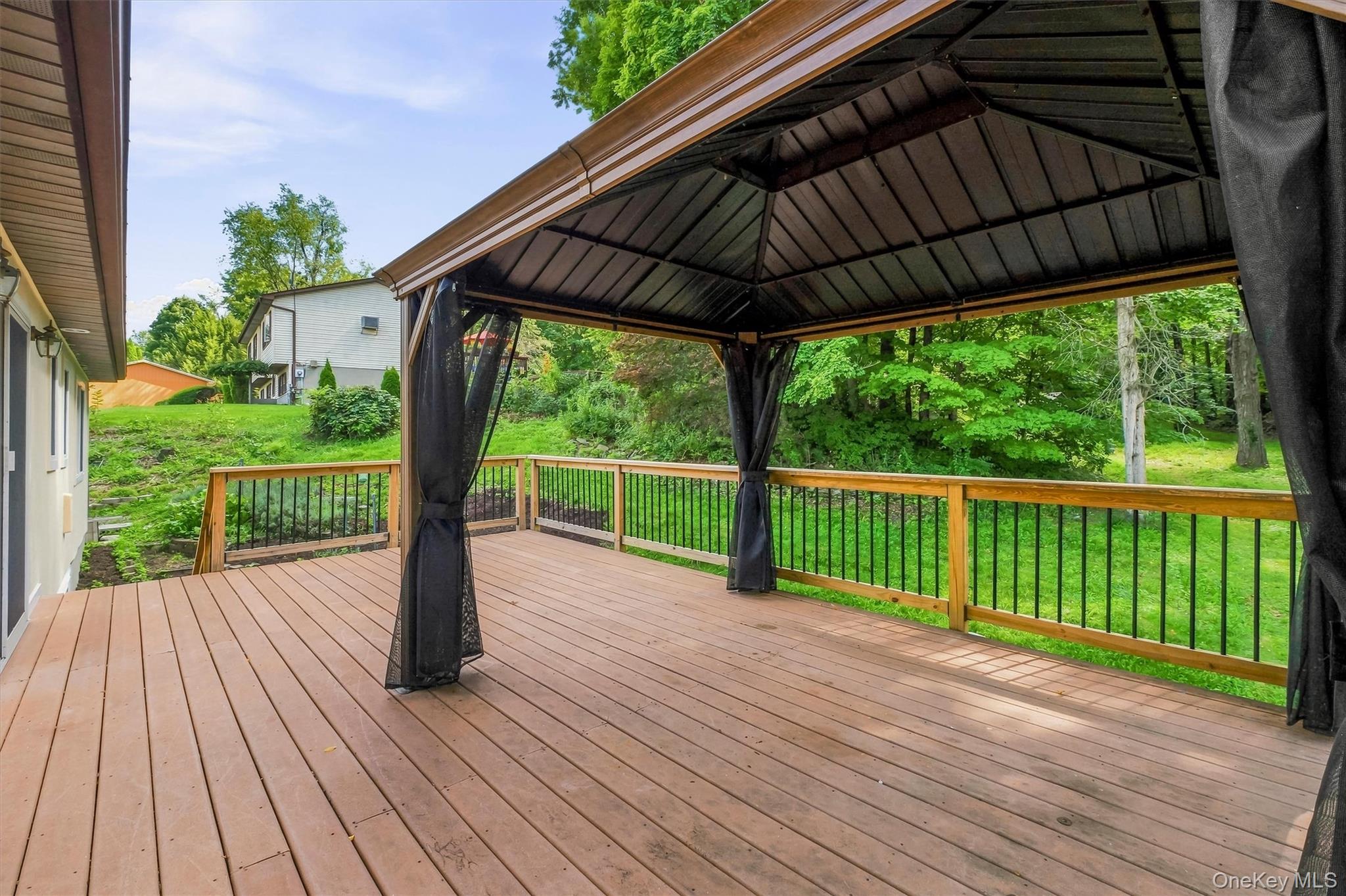 24 Bell Air Lane – For Sale photo 29