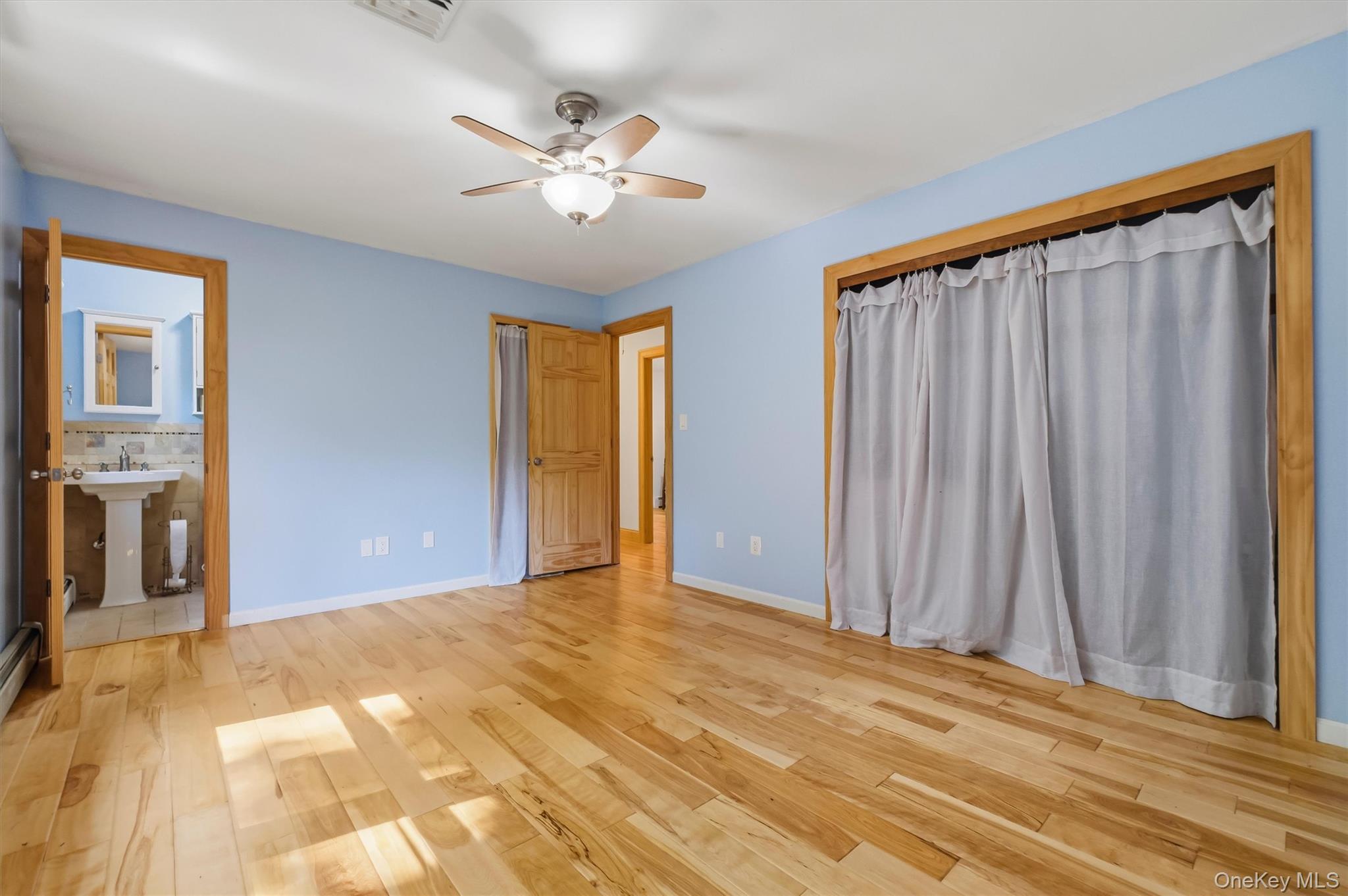 24 Bell Air Lane – For Sale photo 14