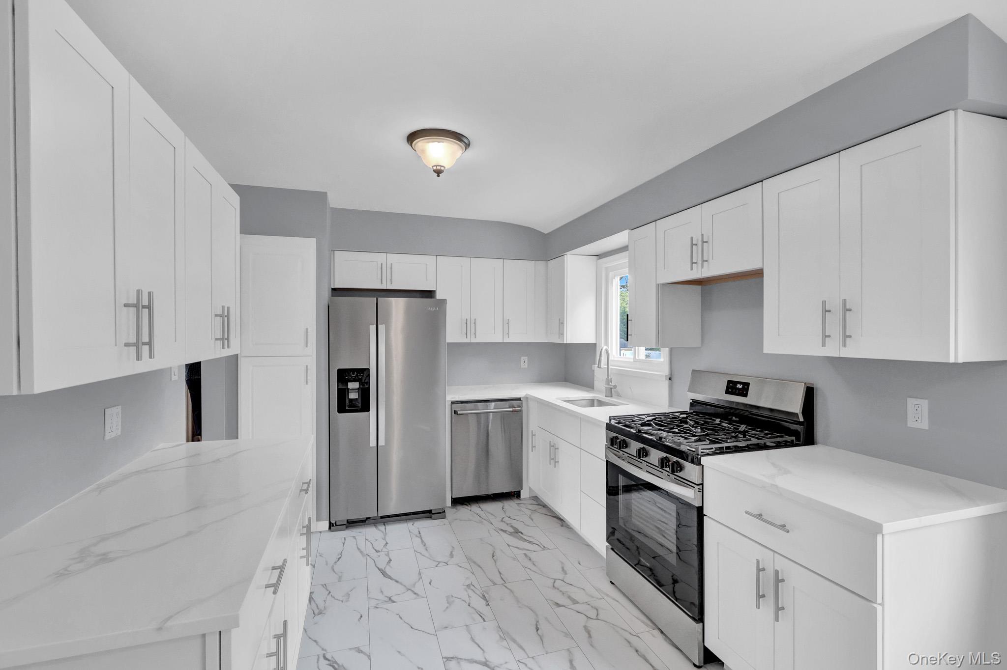 727 Peter Paul Drive – For Sale photo 2