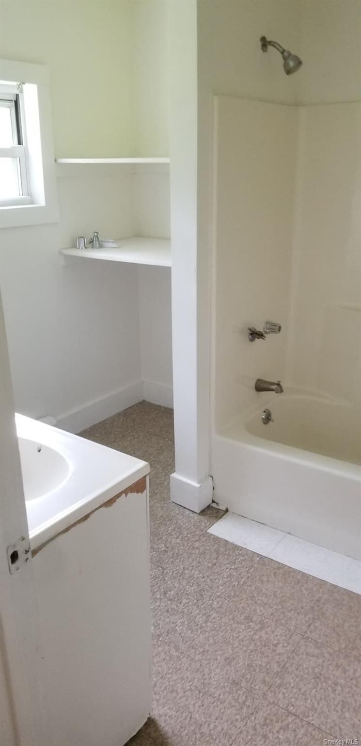 6 Broadhead Street – For Rent photo 7